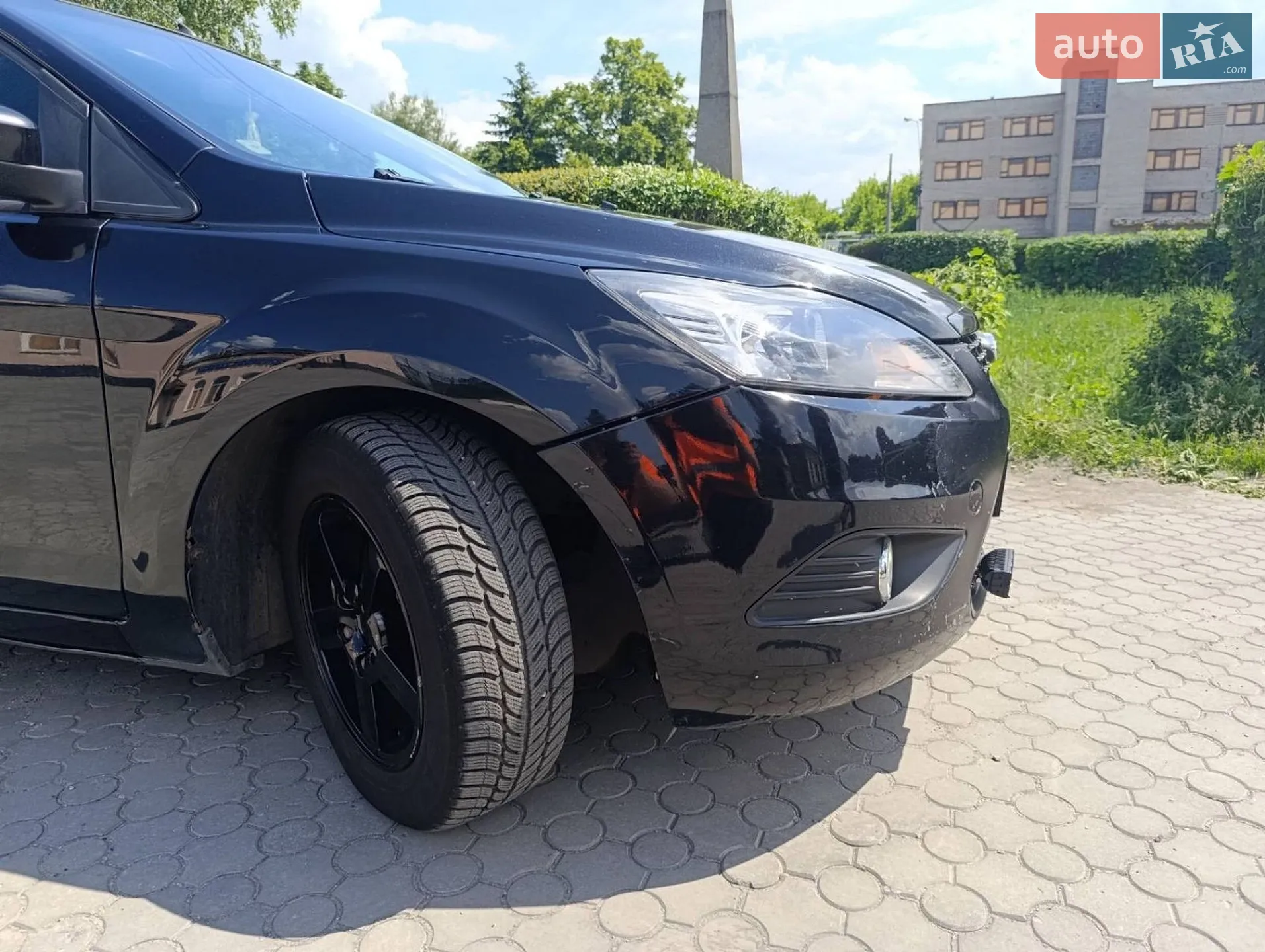2010 Ford Focus - мініатюра 2