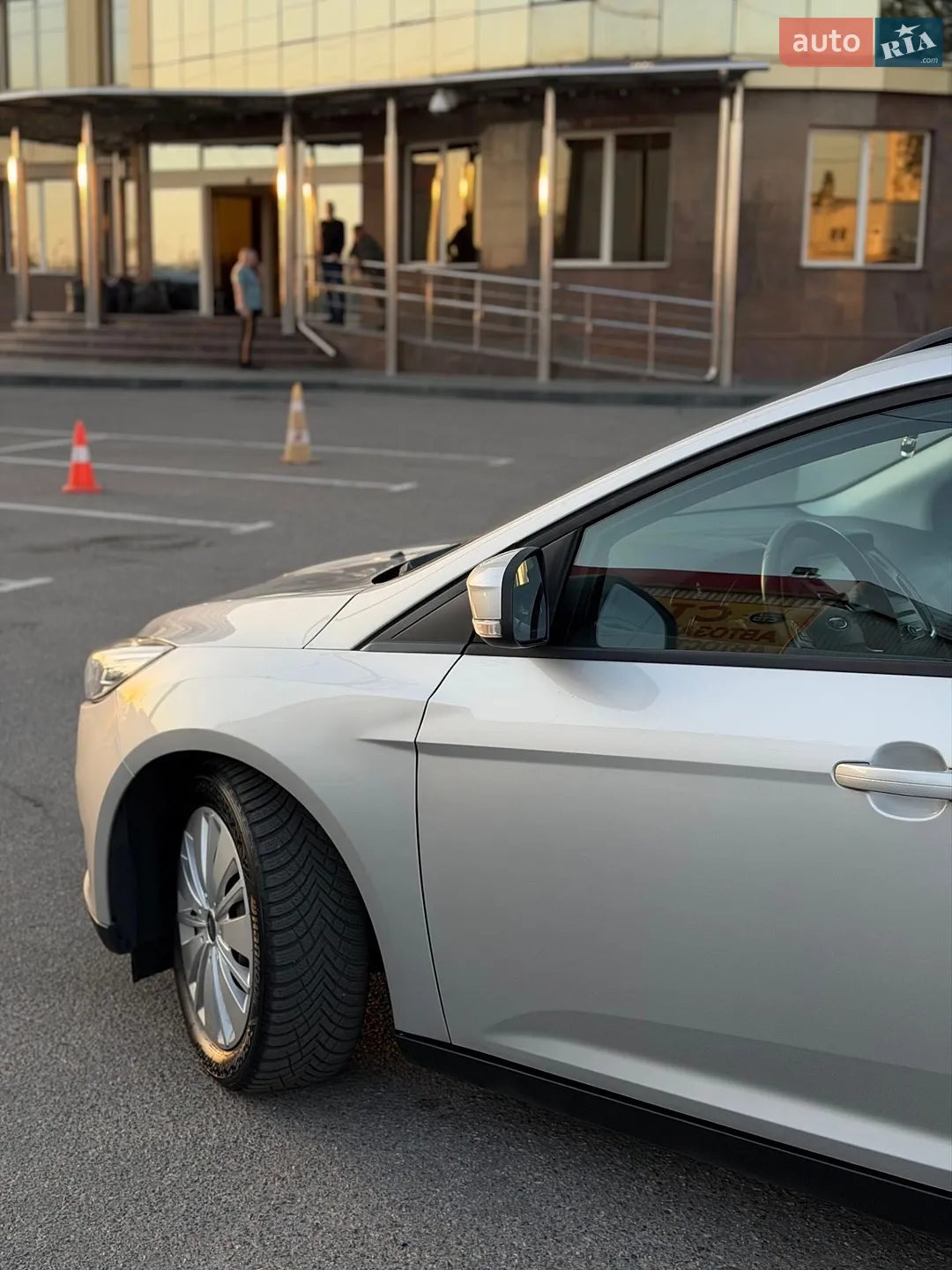 2016 Ford Focus - мініатюра 17