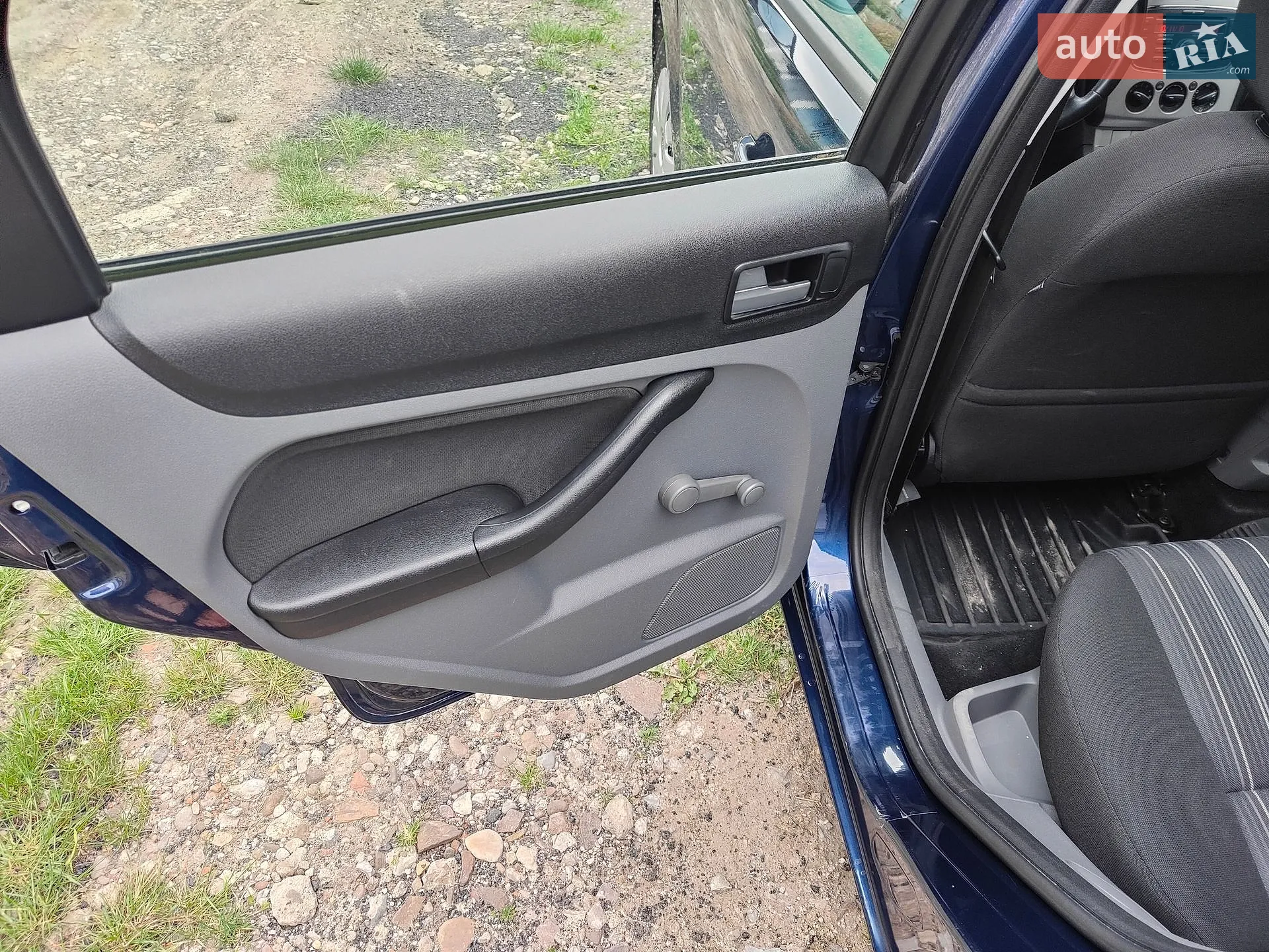 2010 Ford Focus - мініатюра 12
