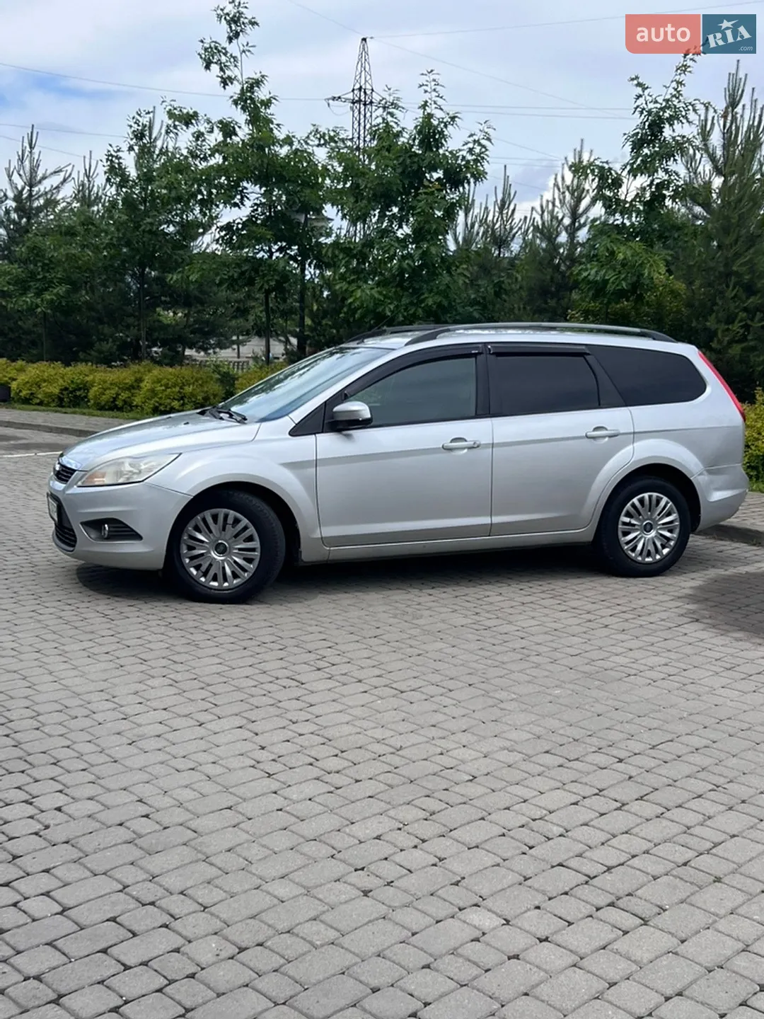 2010 Ford Focus - мініатюра 11
