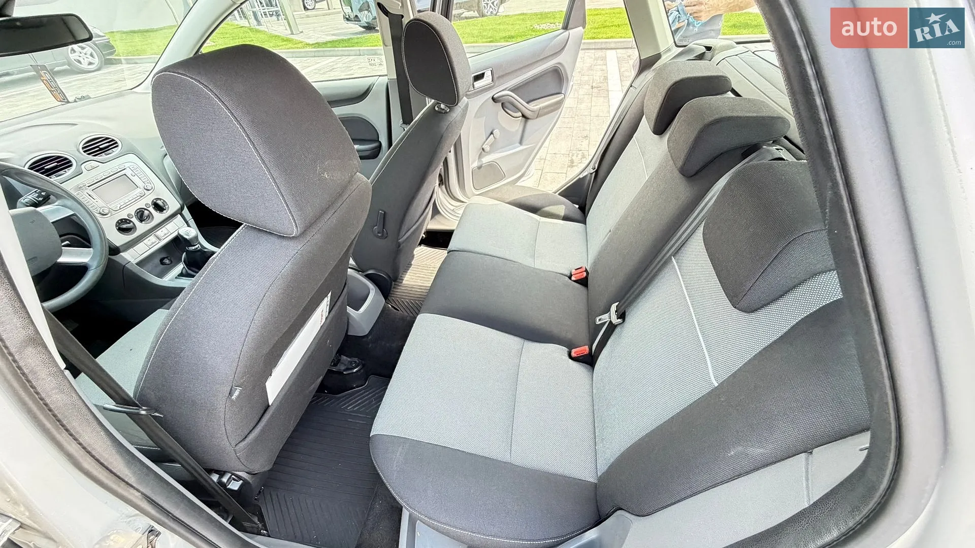 2011 Ford Focus - мініатюра 9