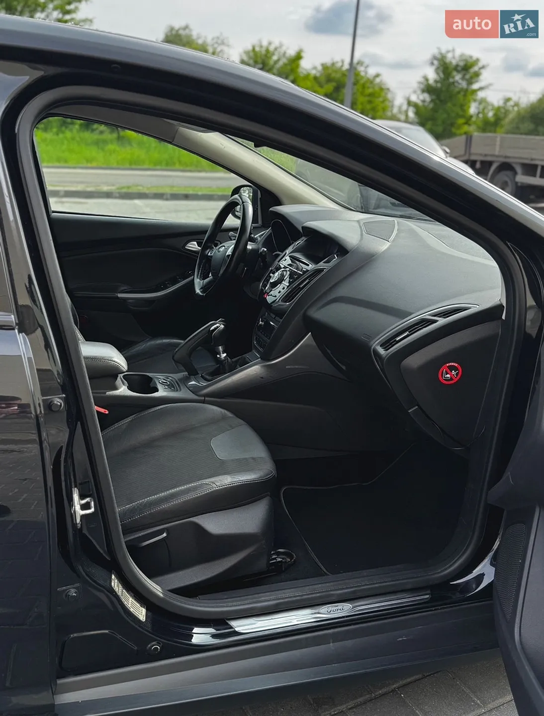 2011 Ford Focus - мініатюра 12