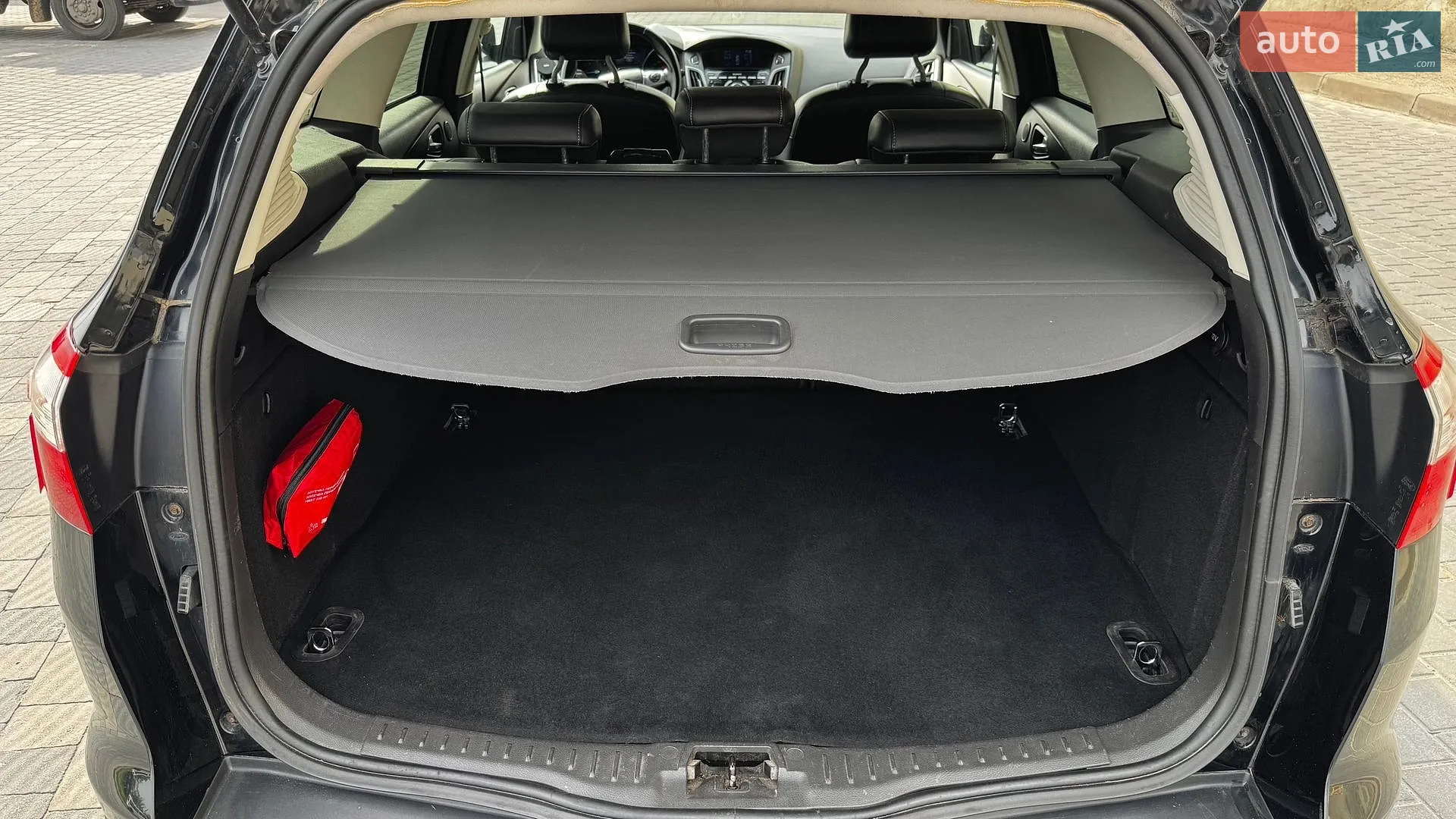 2011 Ford Focus - мініатюра 17