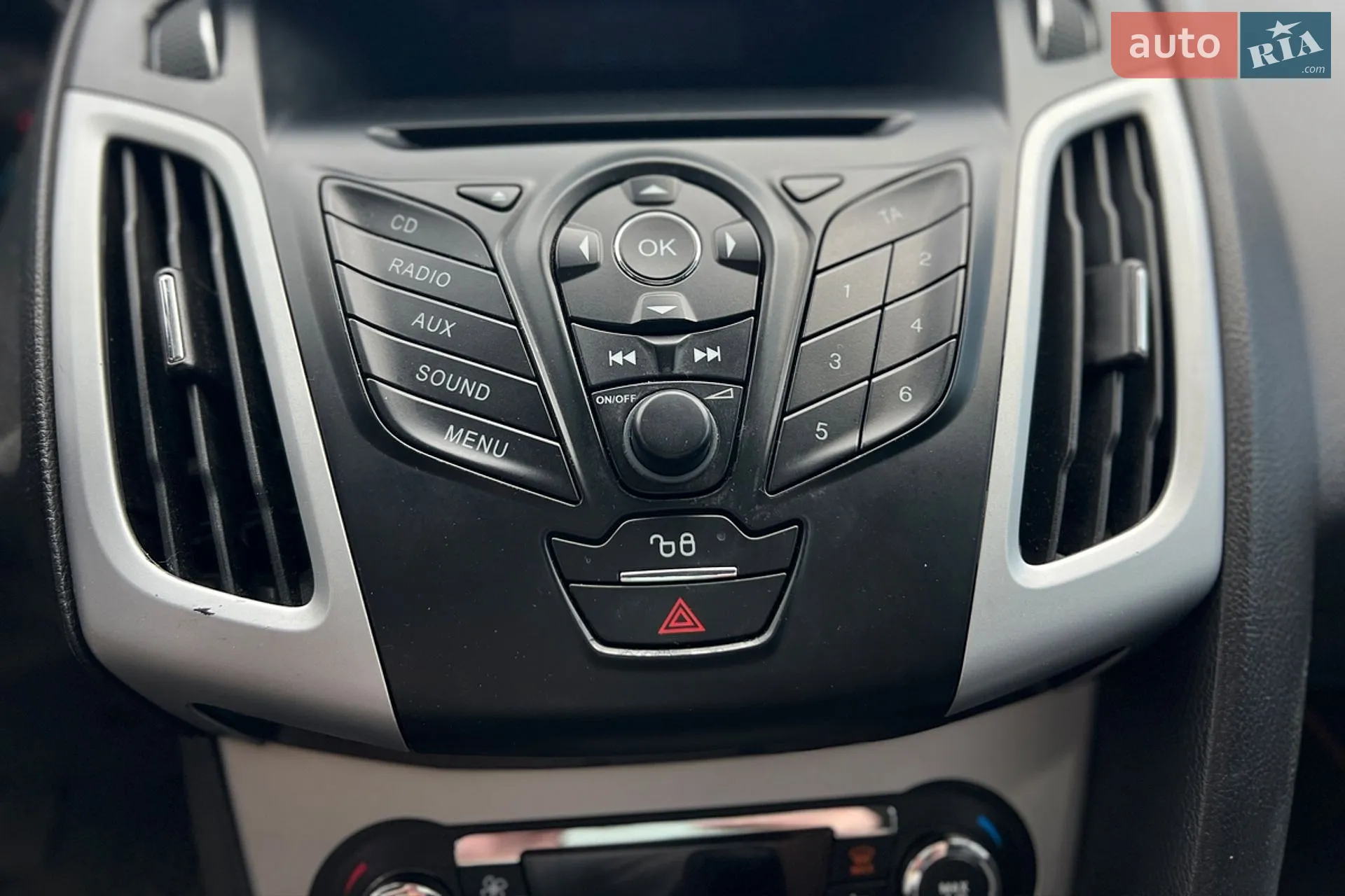 2013 Ford Focus - мініатюра 15