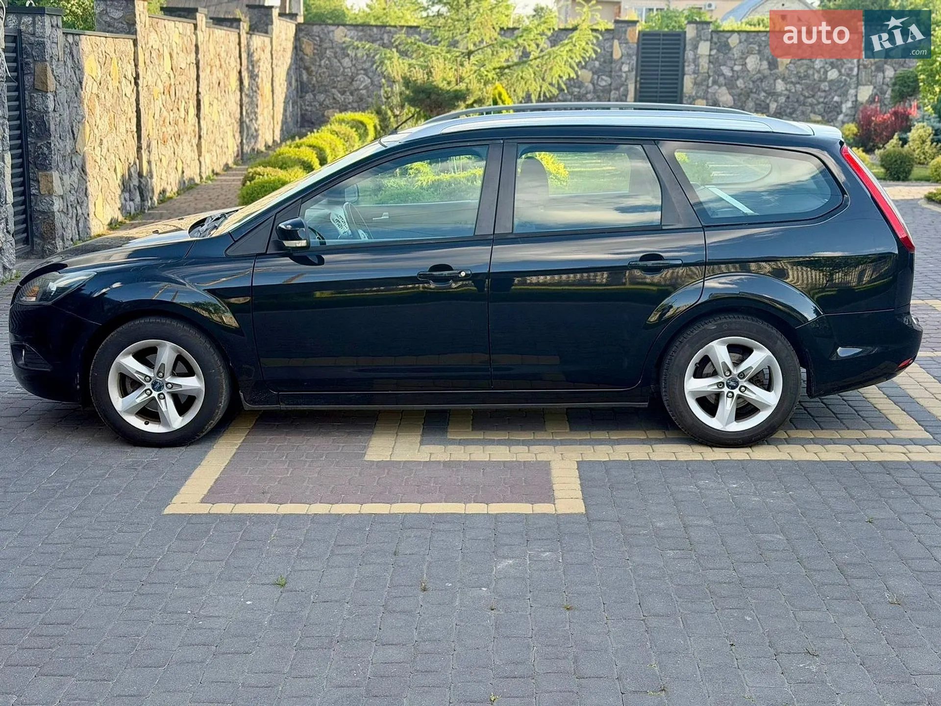 2011 Ford Focus - мініатюра 2
