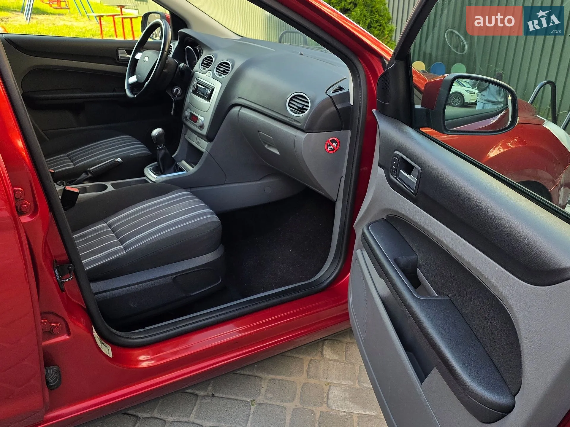 2010 Ford Focus - мініатюра 34