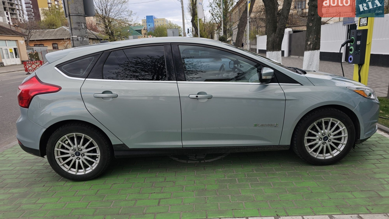2013 Ford Focus - мініатюра 43