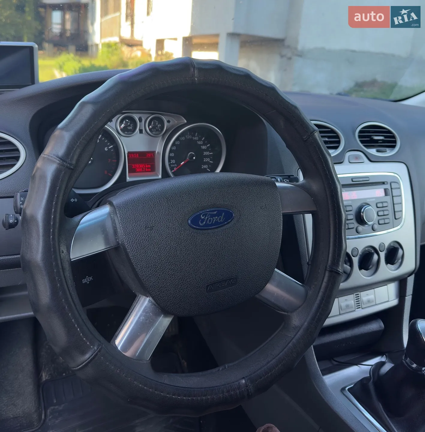 2010 Ford Focus - мініатюра 7