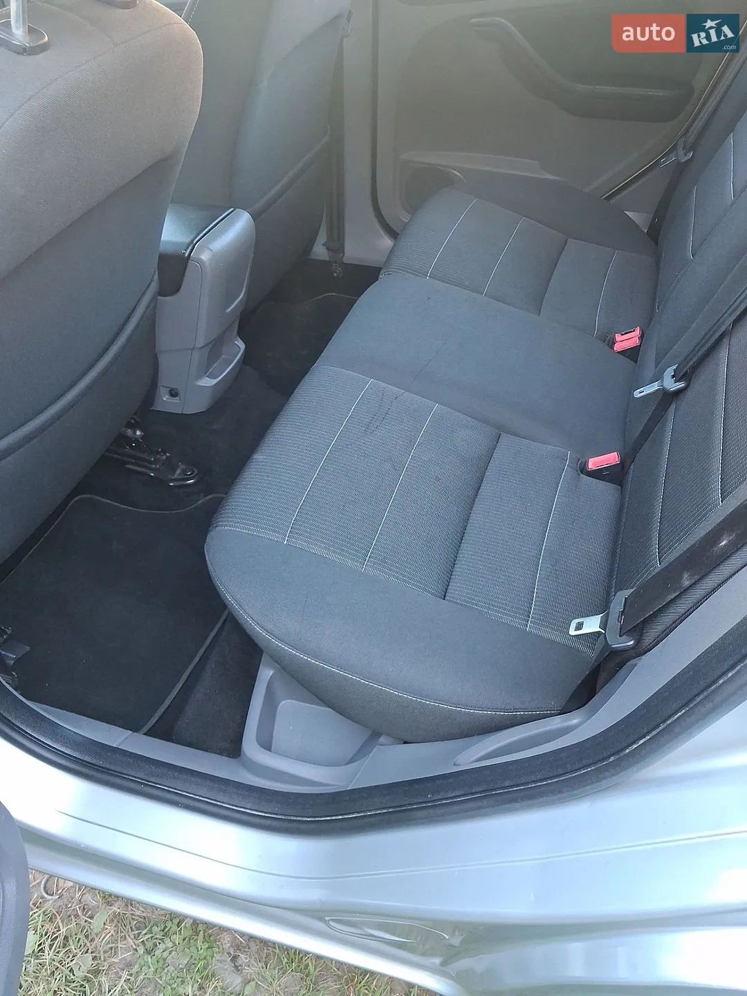 2010 Ford Focus - мініатюра 18