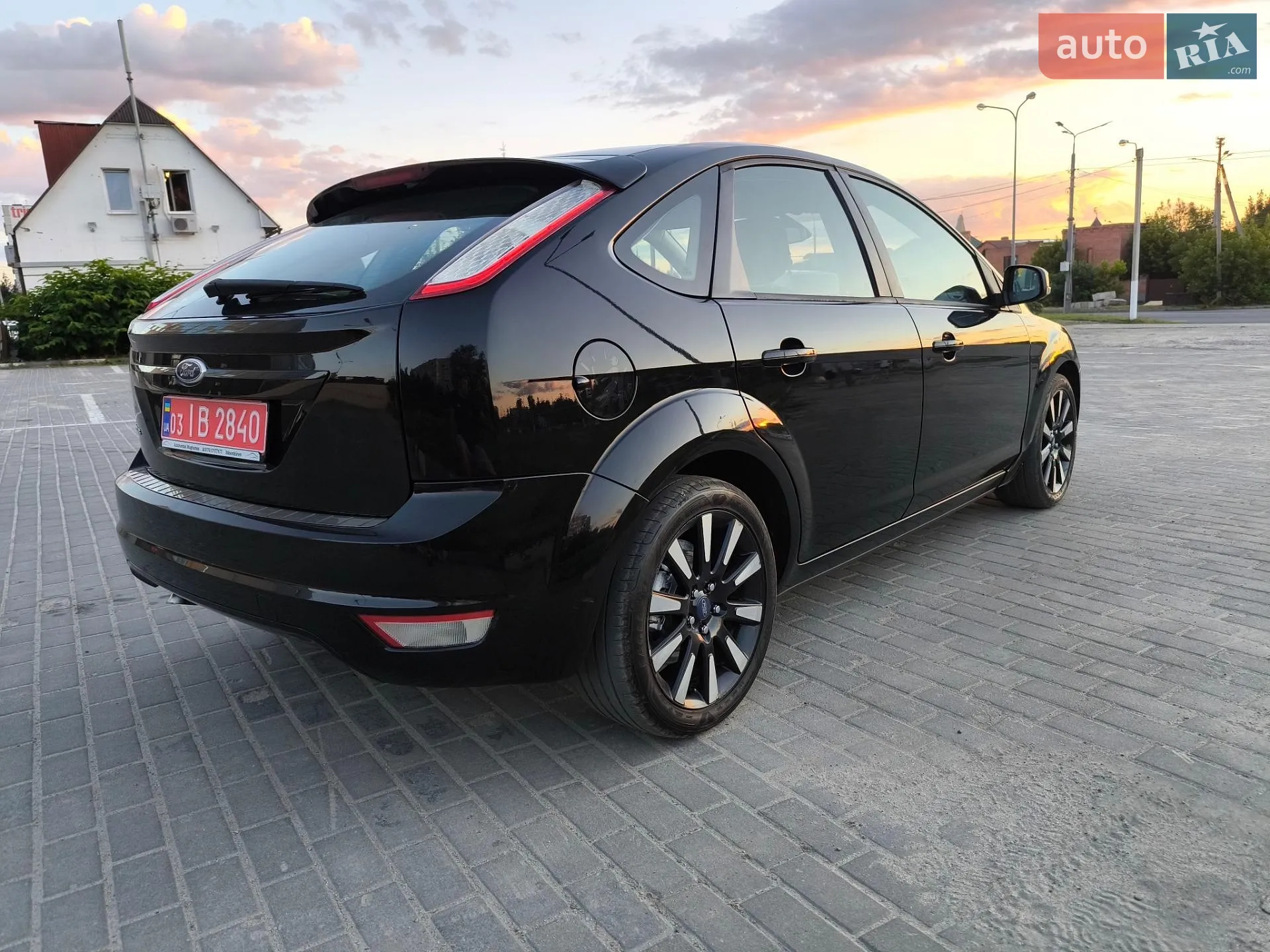 2010 Ford Focus - мініатюра 25
