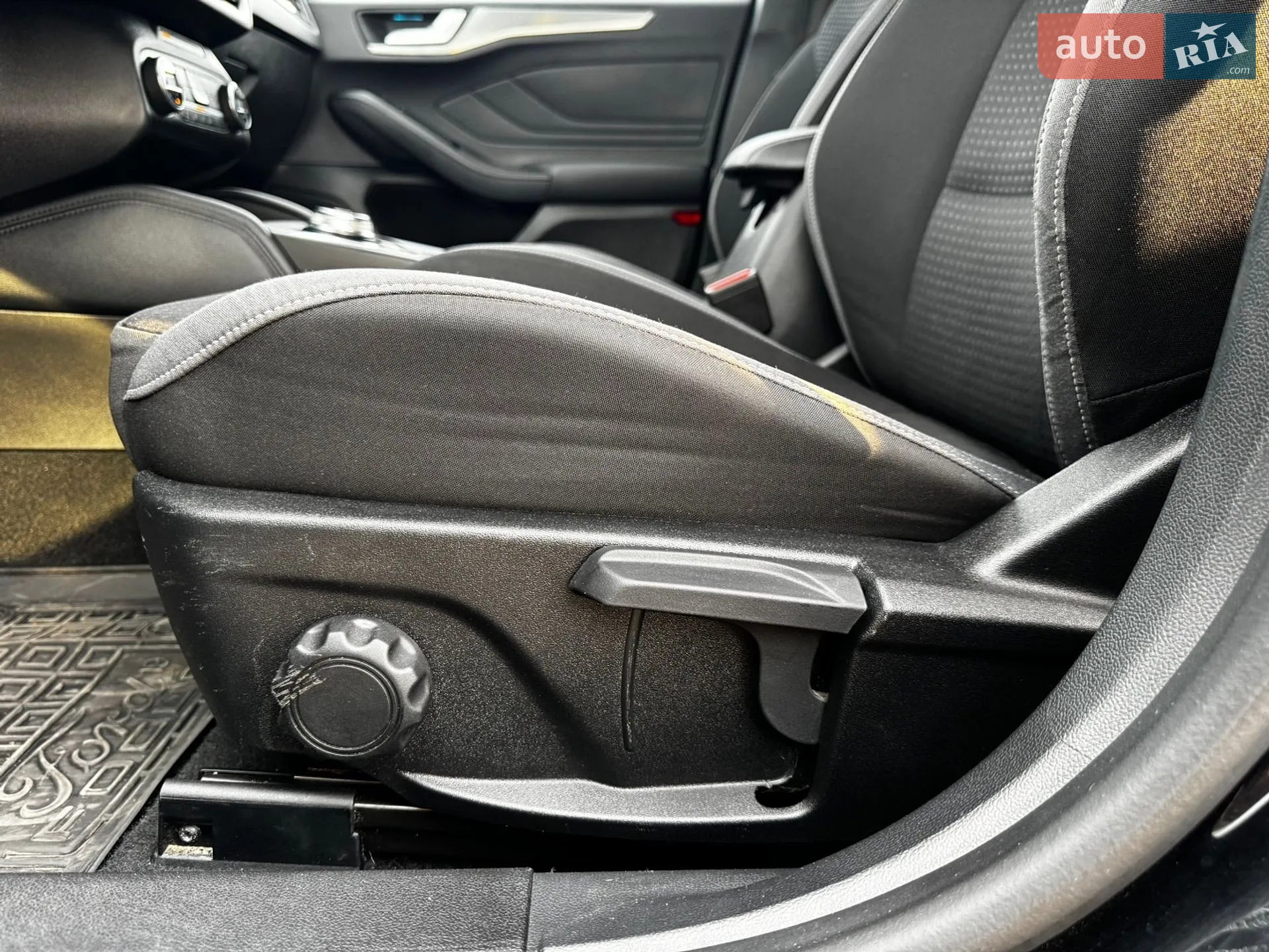2019 Ford Focus - мініатюра 17