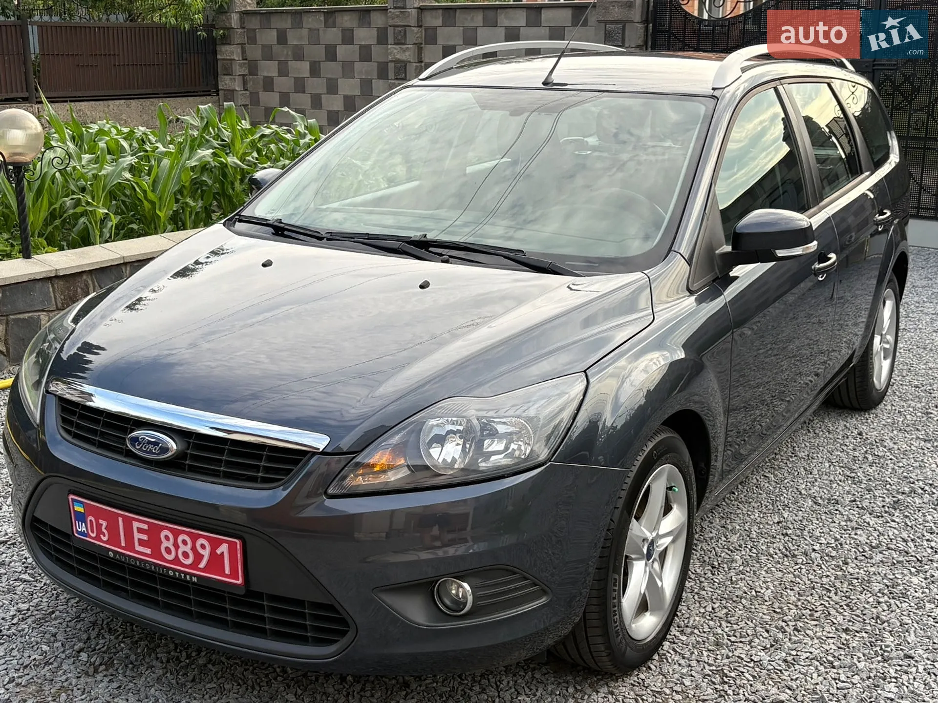 2010 Ford Focus - мініатюра 8