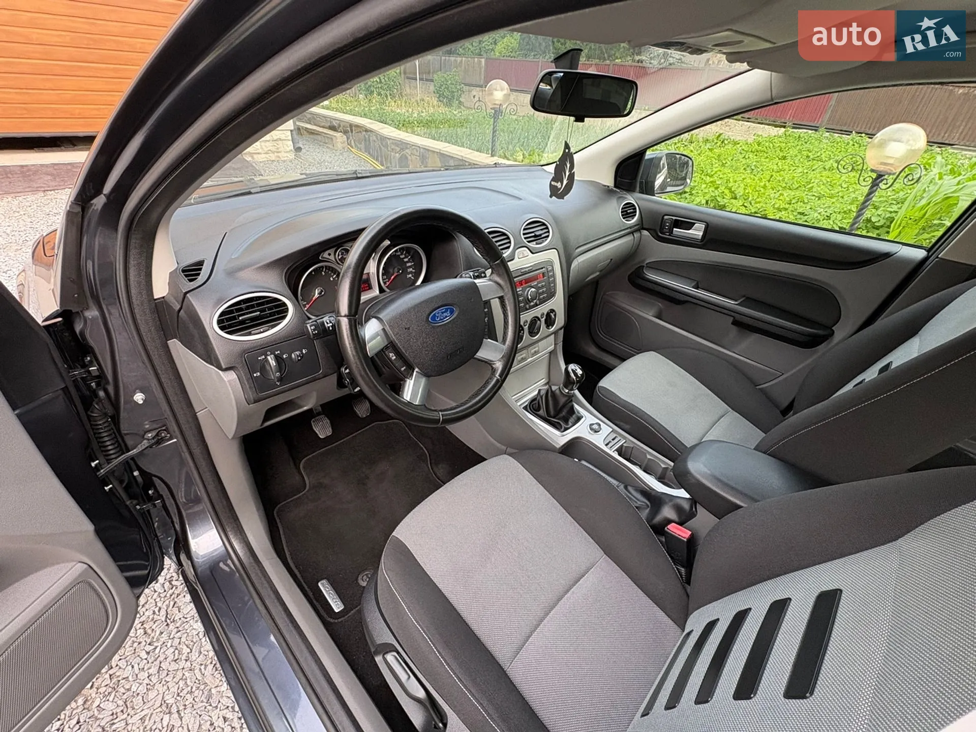 2010 Ford Focus - мініатюра 32
