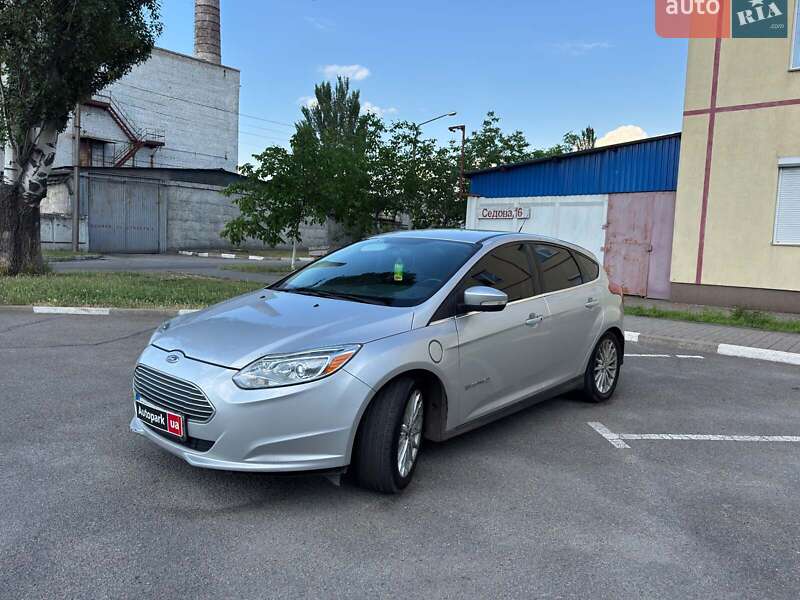 Хэтчбек Ford Focus 2013 в Запорожье