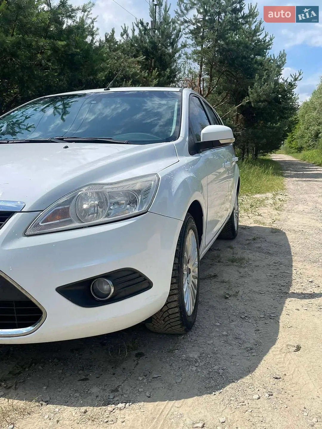 2010 Ford Focus - мініатюра 2