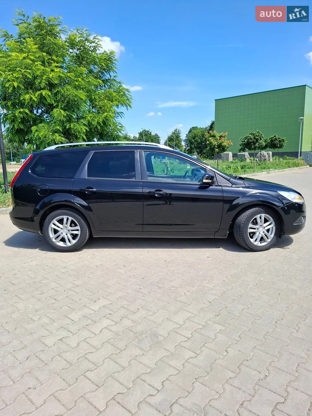 2010 Ford Focus - мініатюра 3