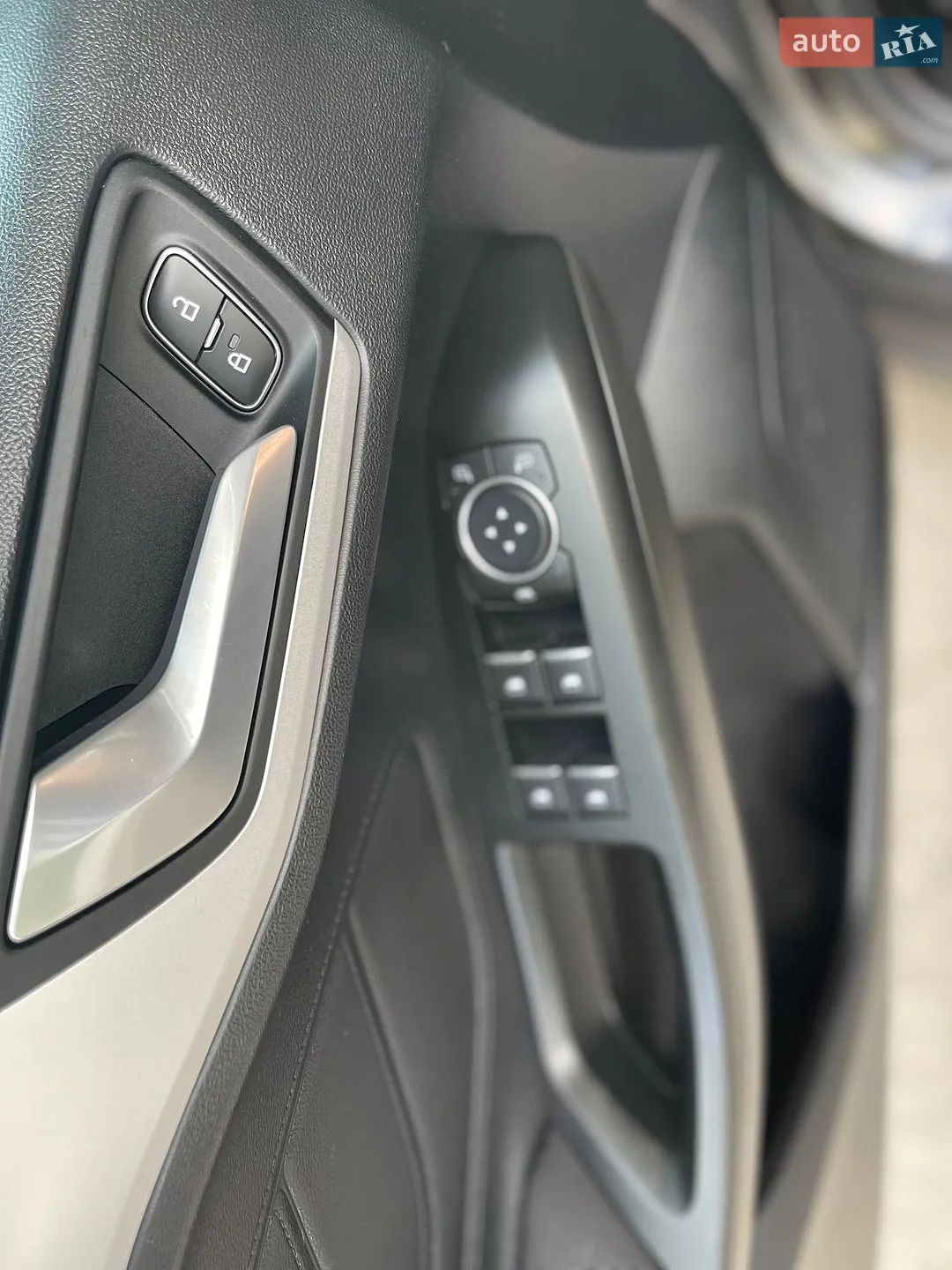 2020 Ford Focus - мініатюра 37