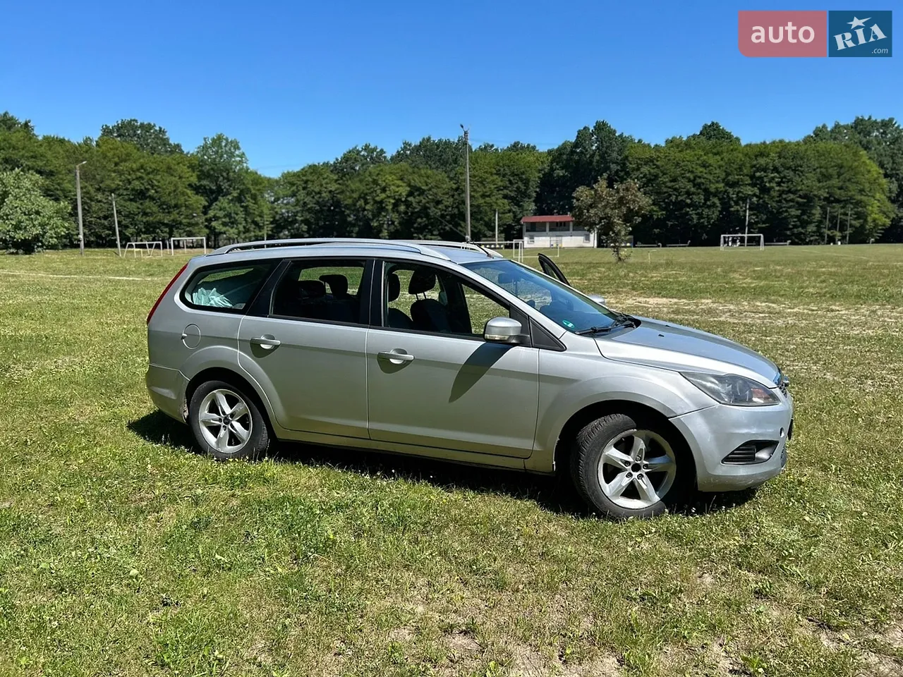 2010 Ford Focus - мініатюра 14