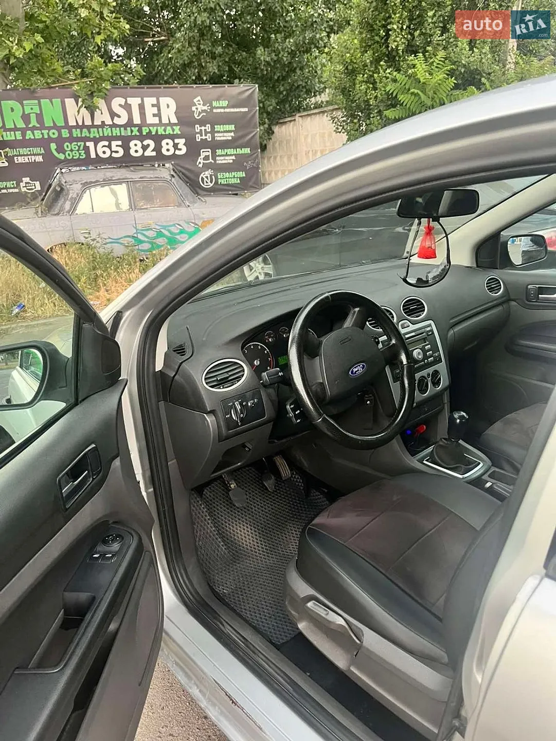 Ford Focus 2005 VIN WF04XXWPD45C72249 фото оголошення 2 з 22