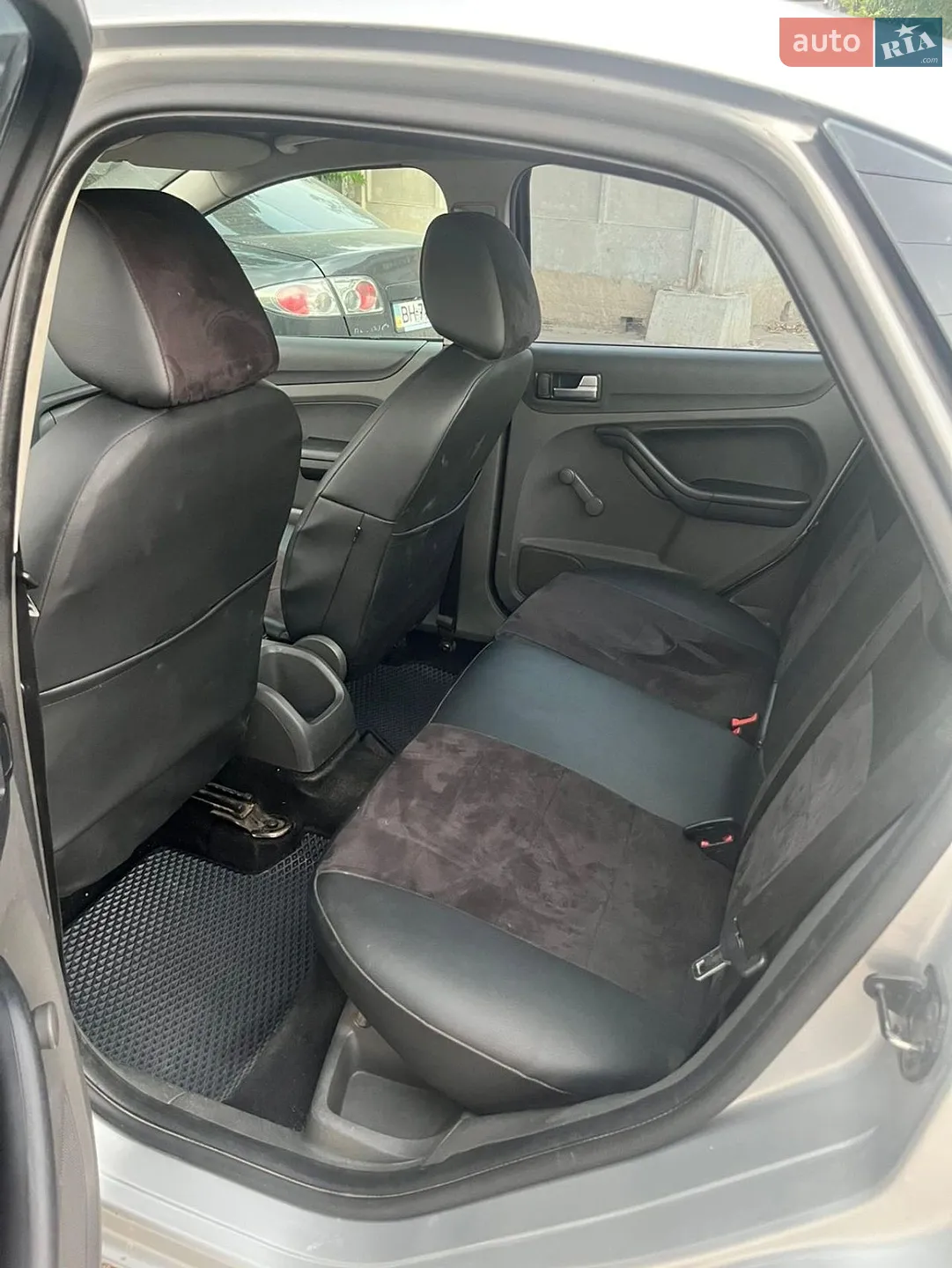 Ford Focus 2005 VIN WF04XXWPD45C72249 фото оголошення 14 з 22