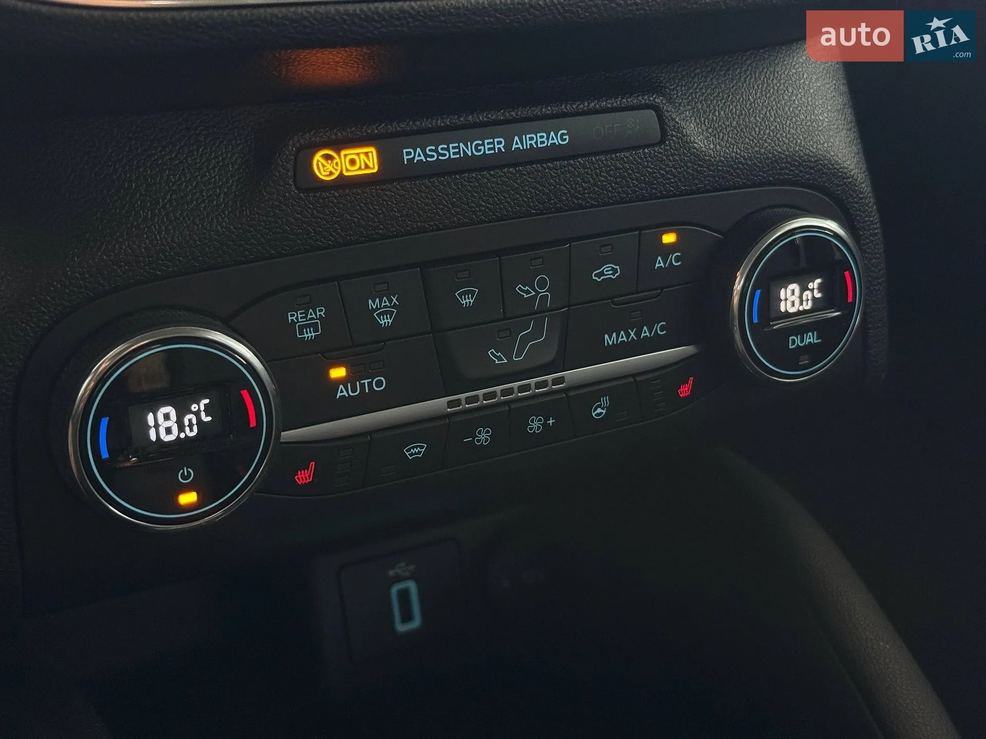 2020 Ford Focus - мініатюра 15