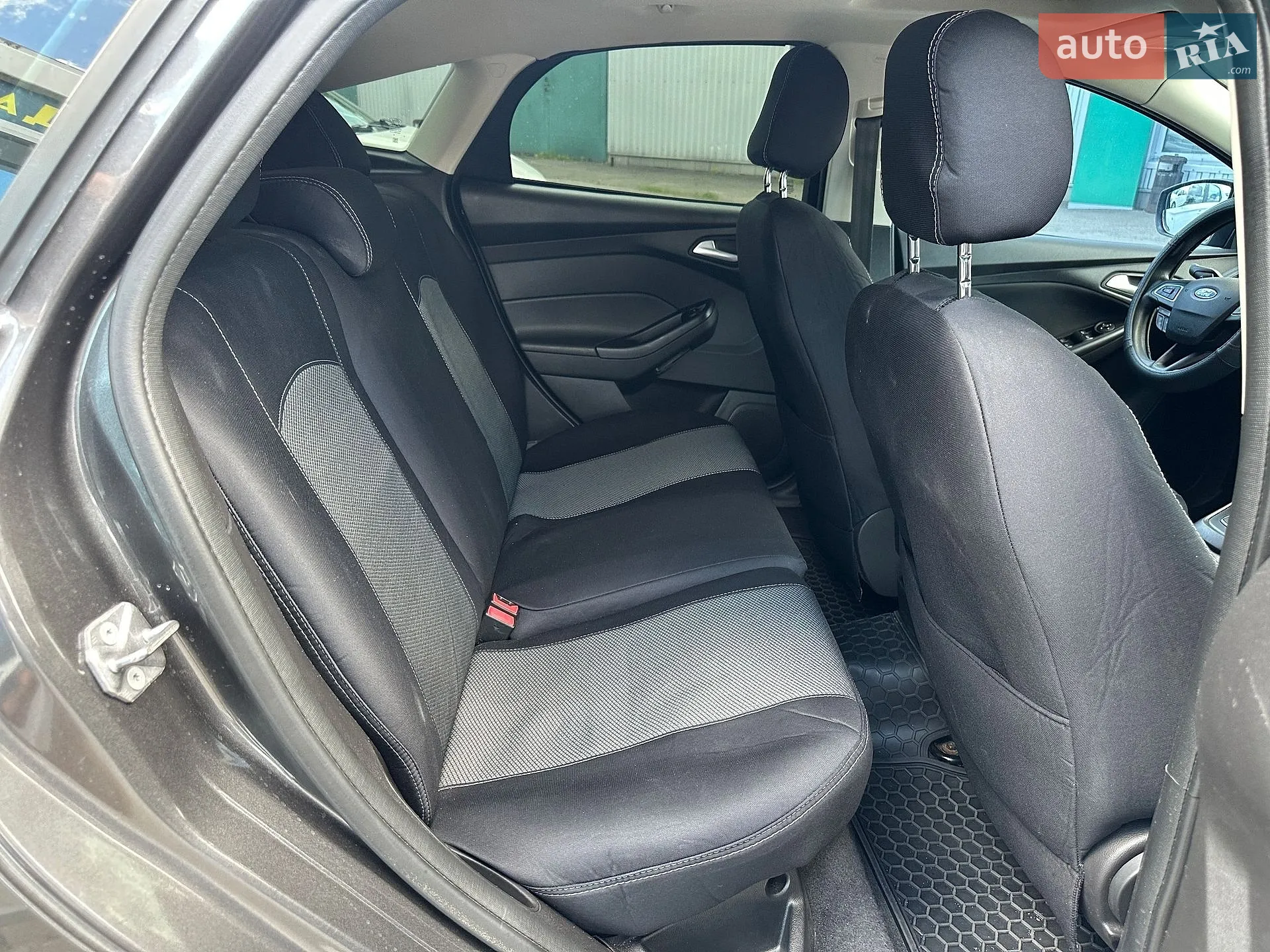 2015 Ford Focus - мініатюра 27