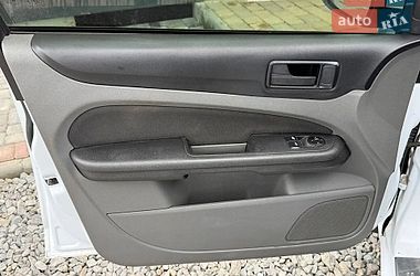 Хетчбек Ford Focus 2011 в Стрию