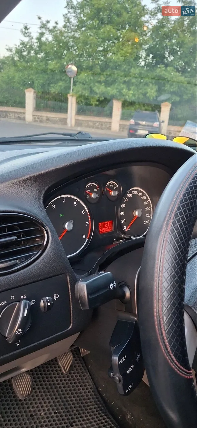 2011 Ford Focus - мініатюра 21