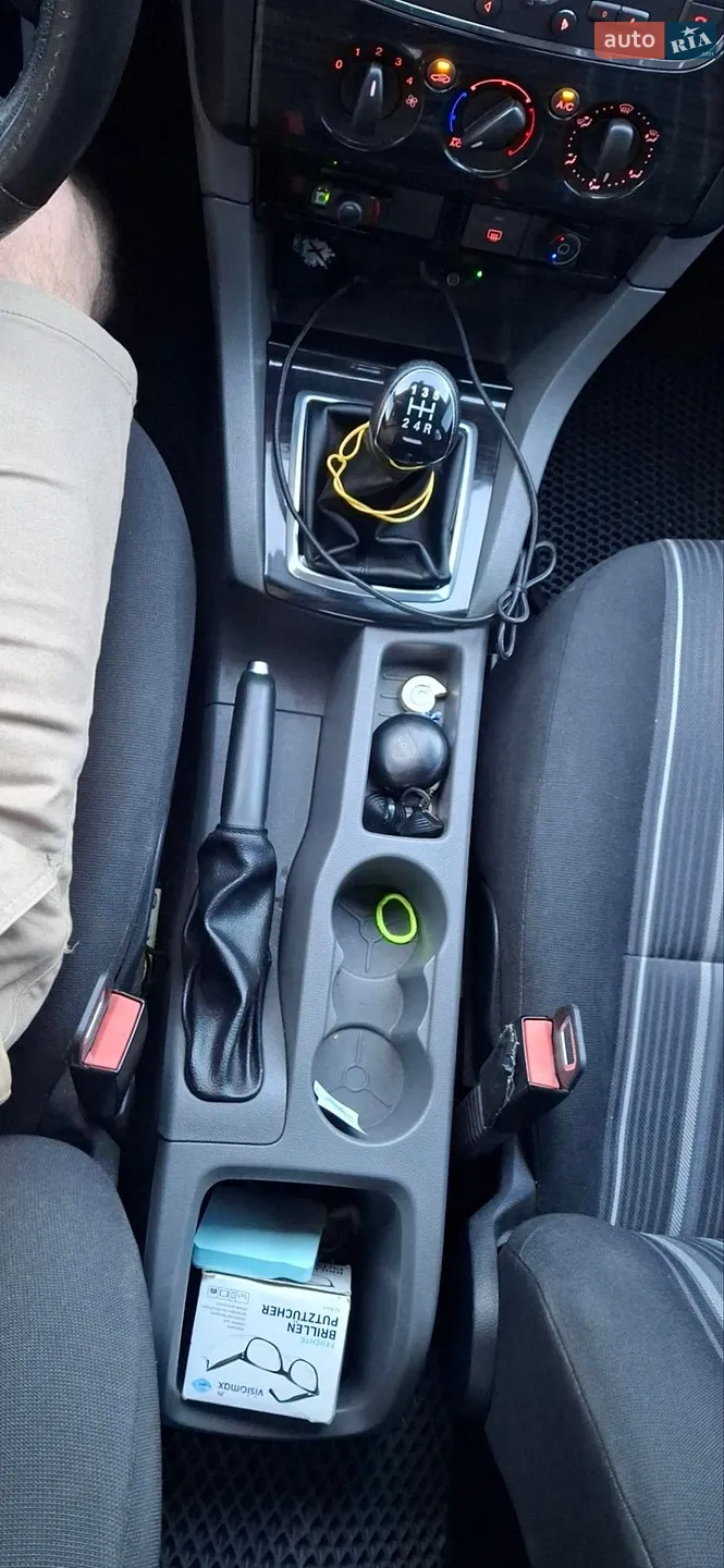 2011 Ford Focus - мініатюра 39
