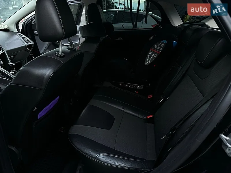 Ford Focus 2011 VIN WF0KXXGCBKBY45189 фото оголошення 15 з 65