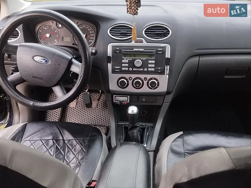 Ford Focus 2006 VIN WF0WXXGCDW6Y23050 фото оголошення 3 з 46