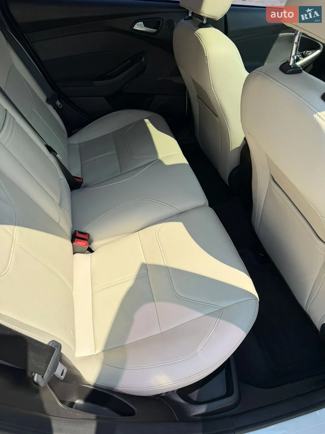 2015 Ford Focus - мініатюра 21