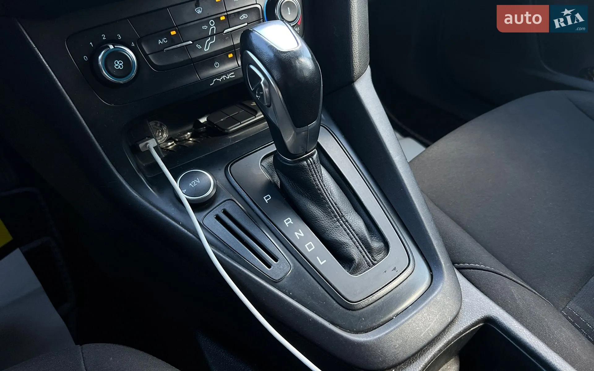 2015 Ford Focus - мініатюра 17