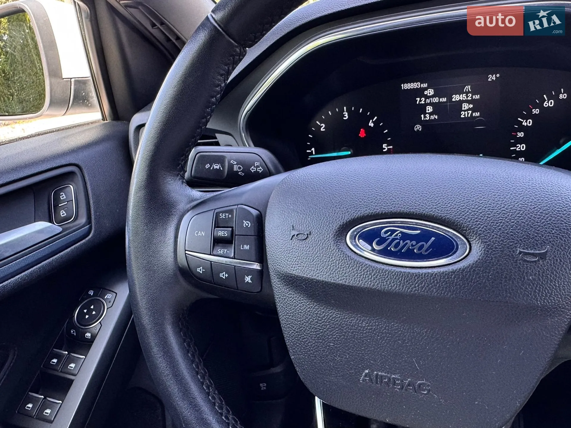 2020 Ford Focus - мініатюра 18