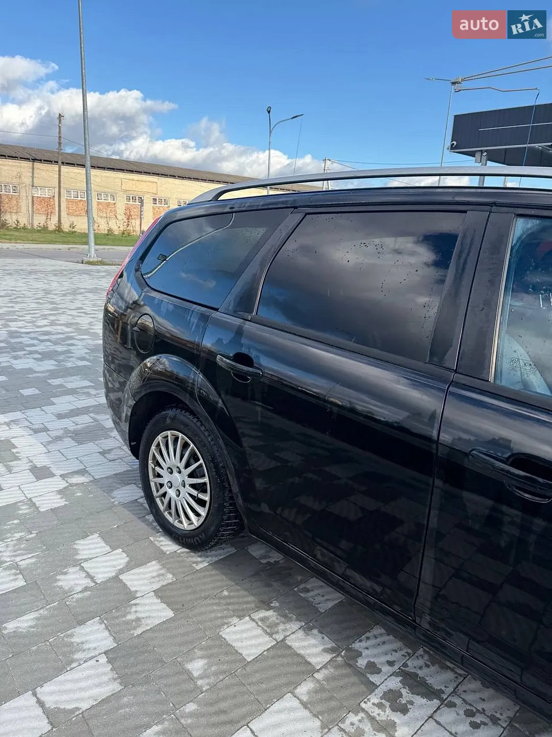 2010 Ford Focus - мініатюра 3