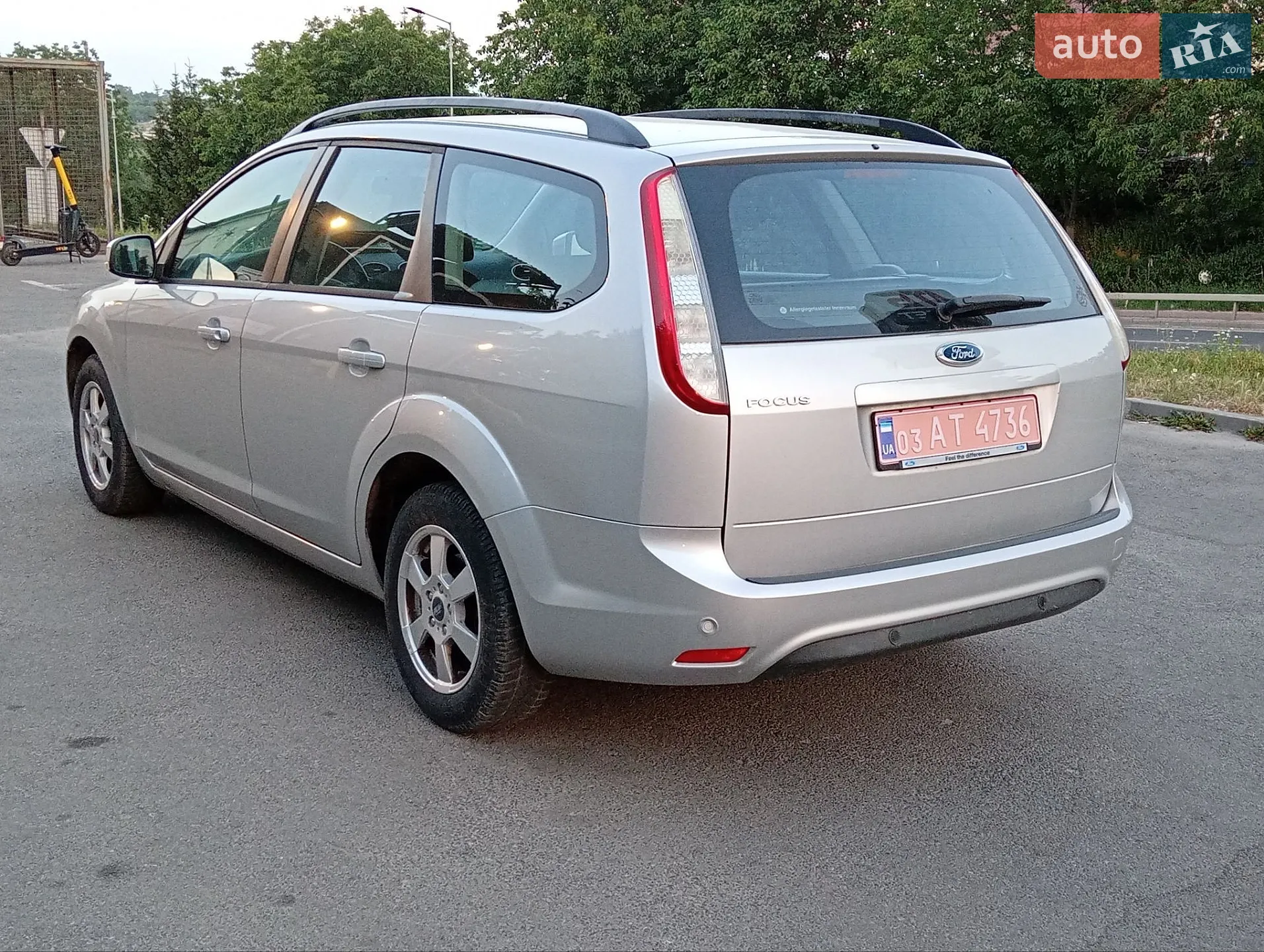2010 Ford Focus - мініатюра 6