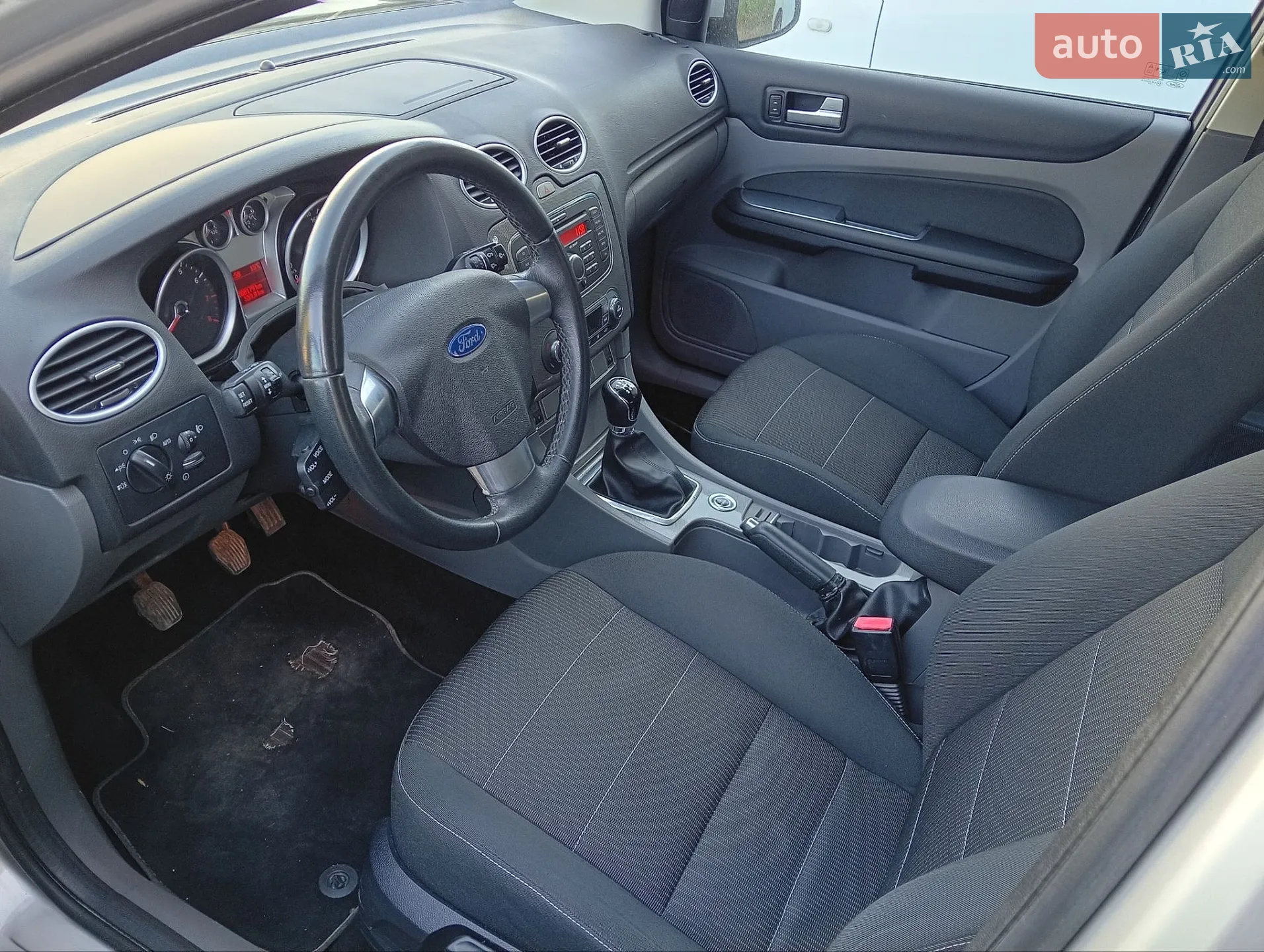 2010 Ford Focus - мініатюра 12