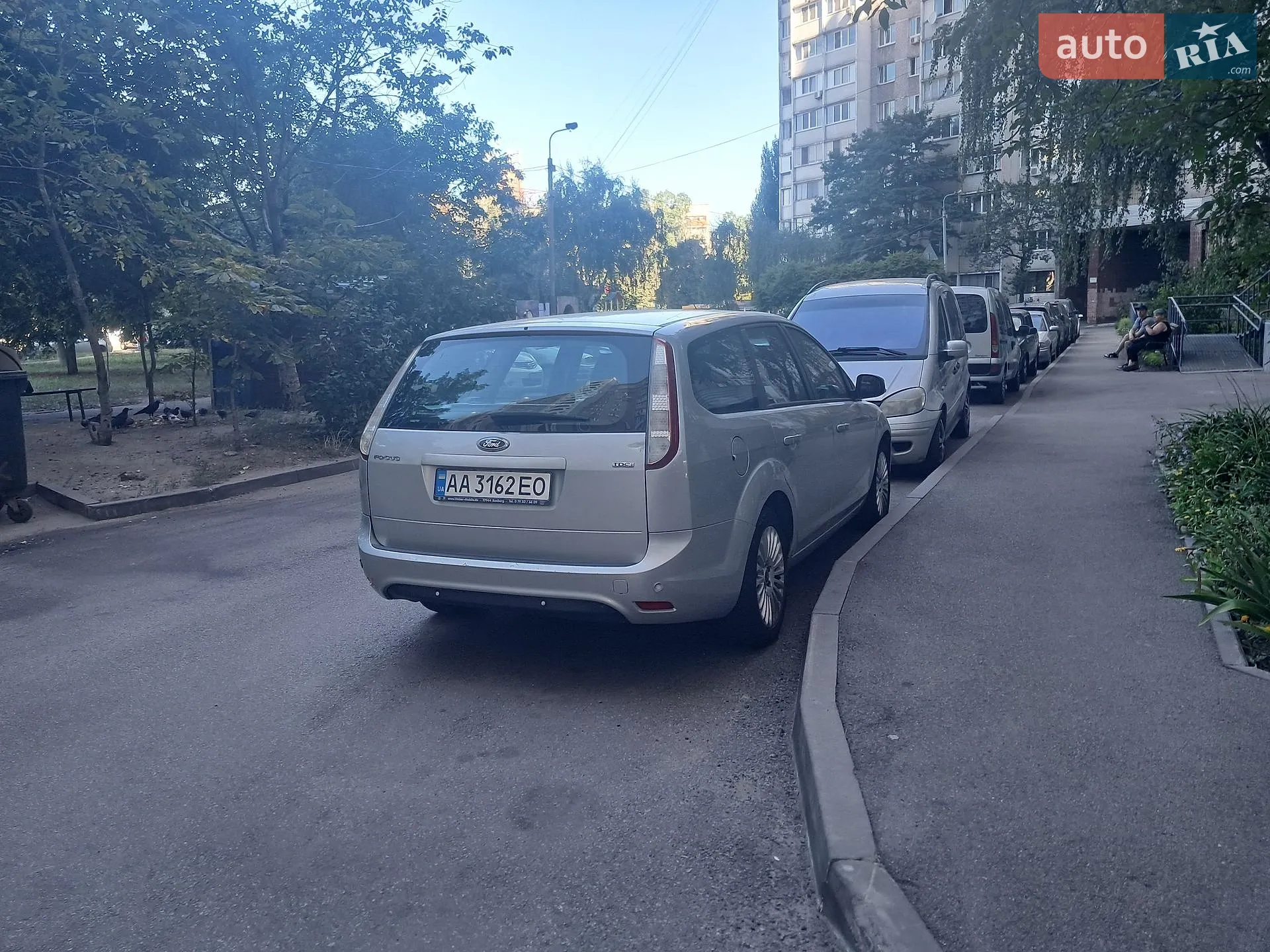 2010 Ford Focus - мініатюра 2