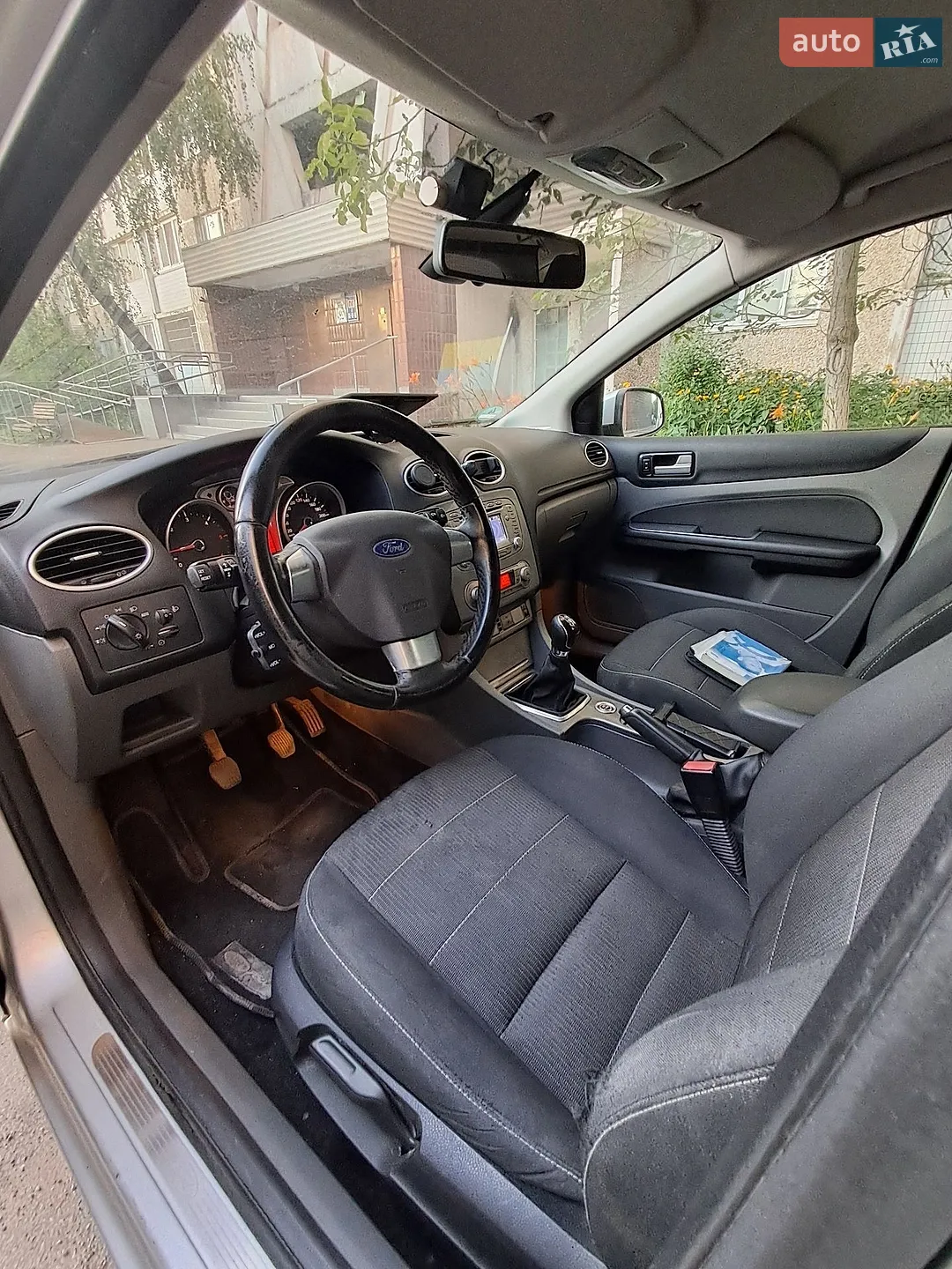 2010 Ford Focus - мініатюра 18
