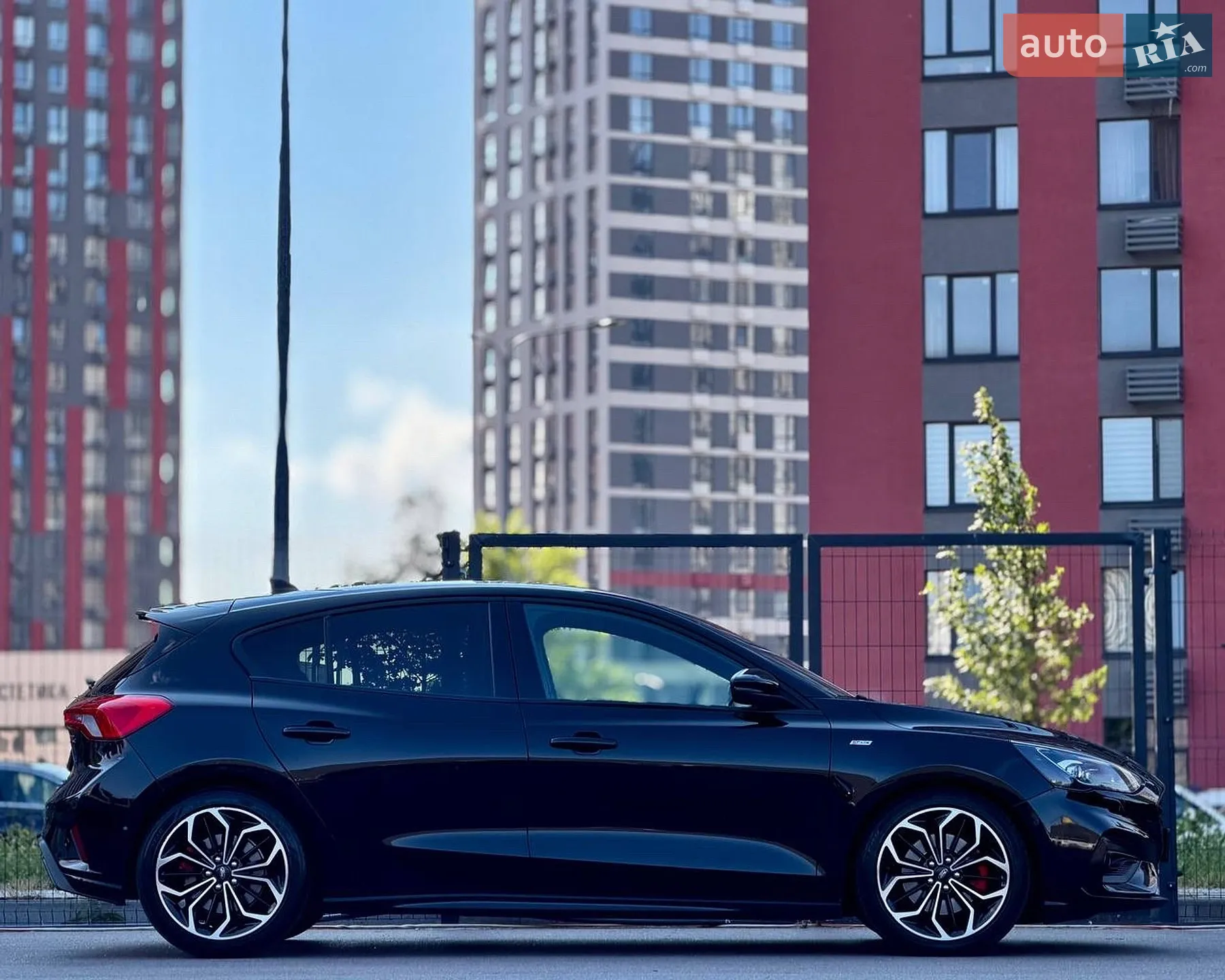 2020 Ford Focus - мініатюра 11