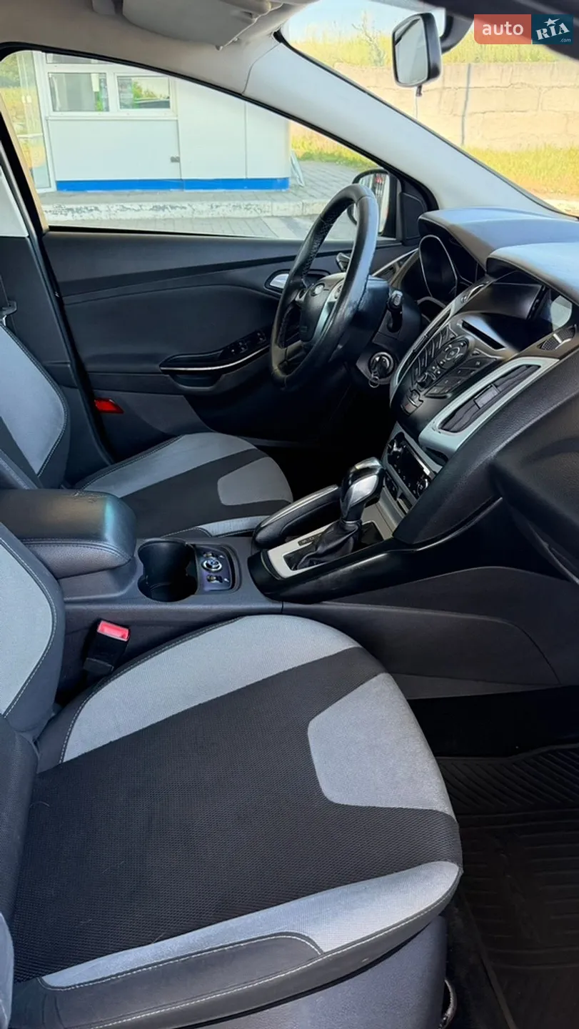 2011 Ford Focus - мініатюра 12