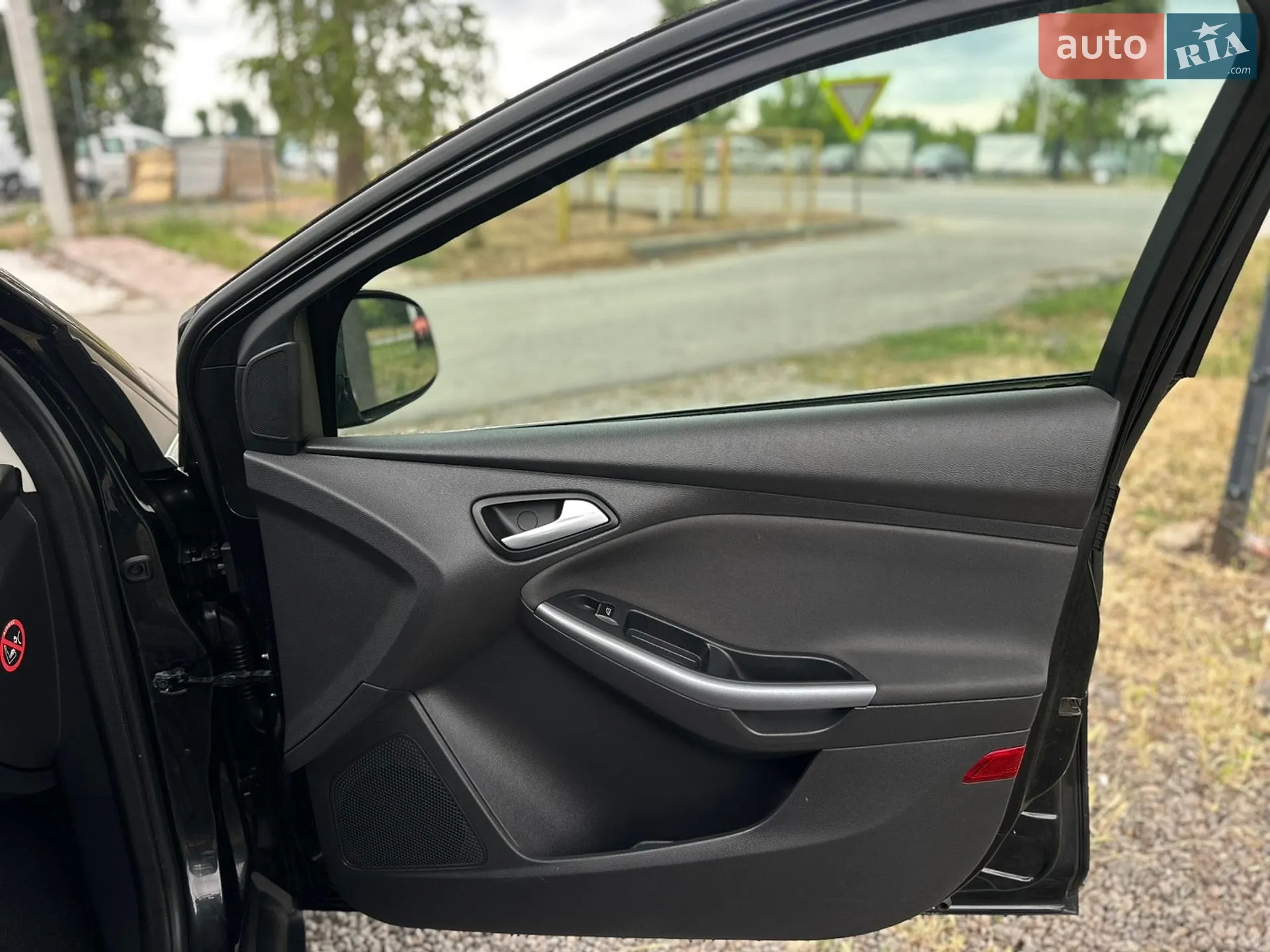 2011 Ford Focus - мініатюра 46
