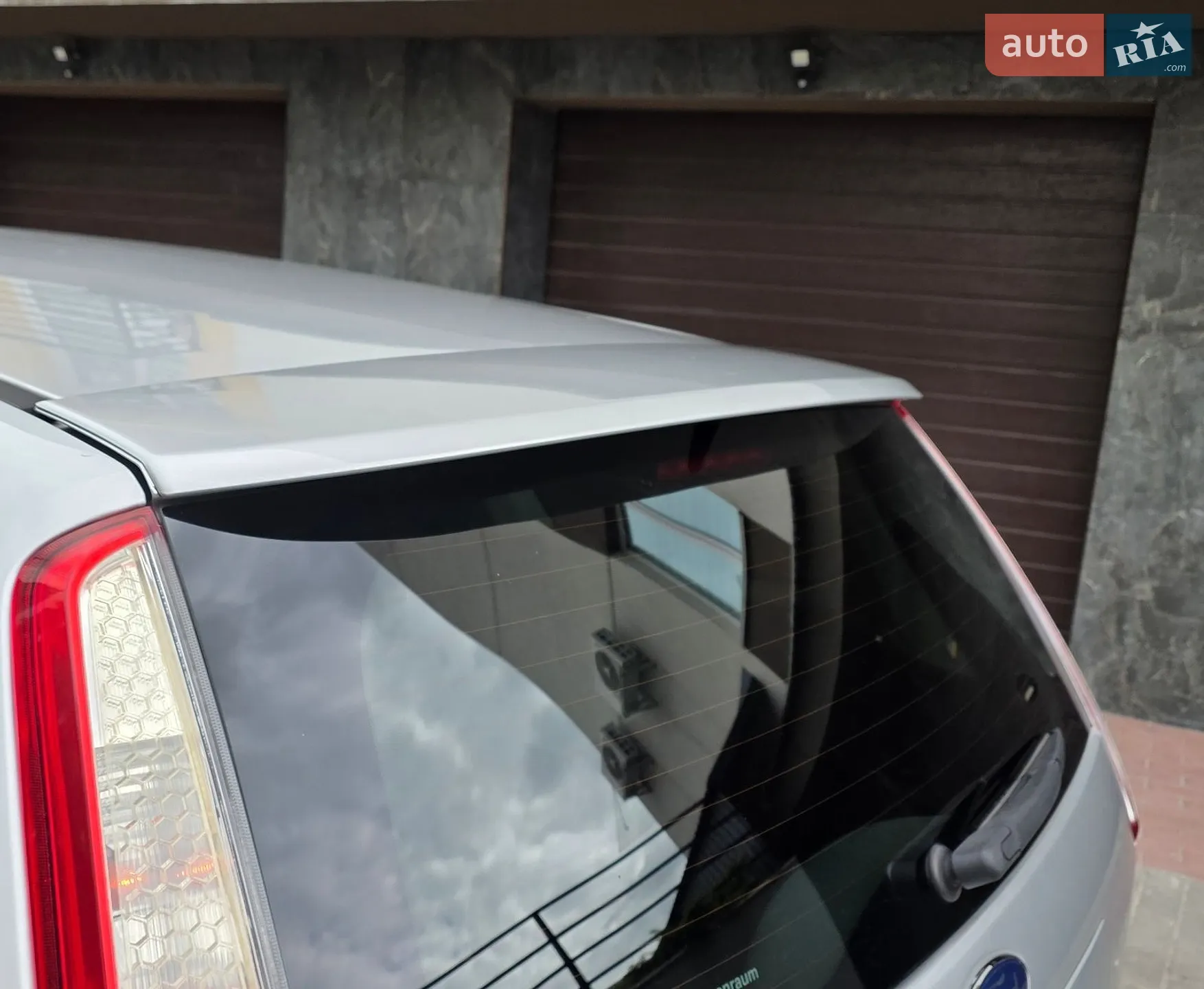 2010 Ford Focus - мініатюра 10