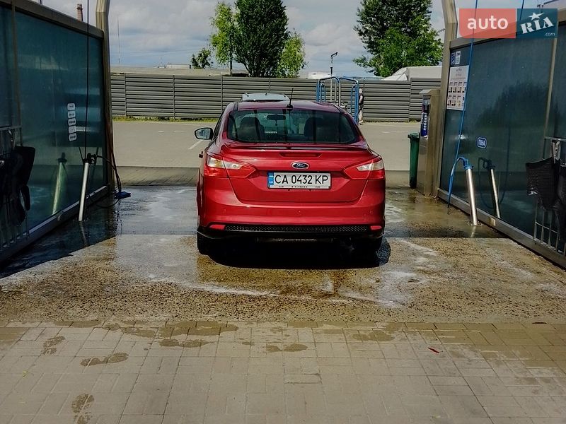 Седан Ford Focus 2014 в Черкасах