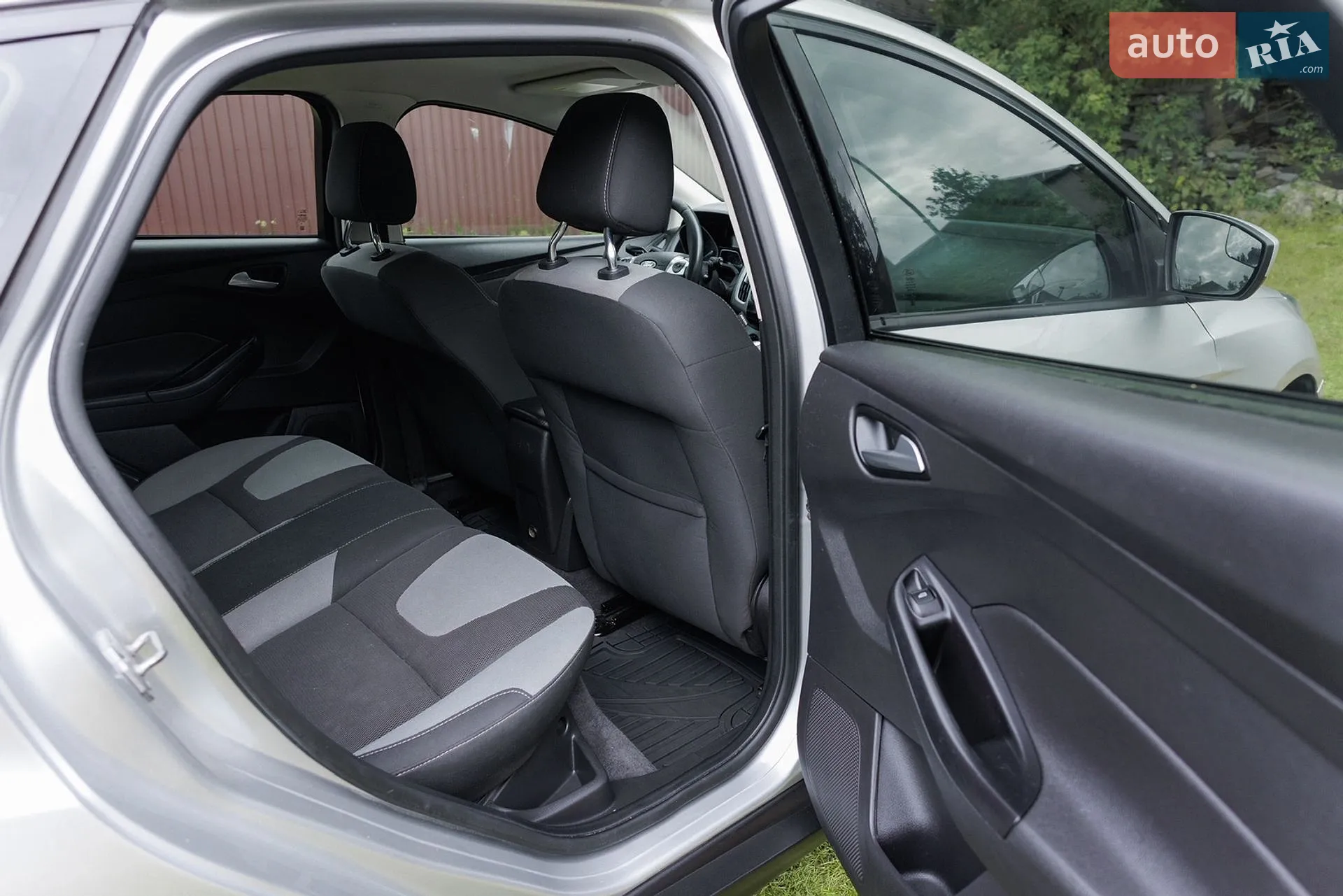 2011 Ford Focus - мініатюра 17