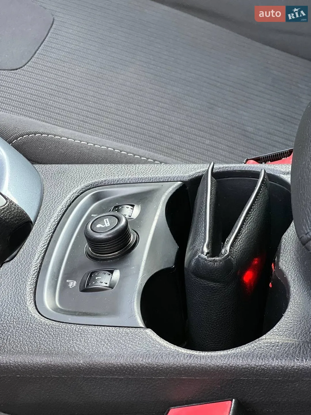 2011 Ford Focus - мініатюра 29