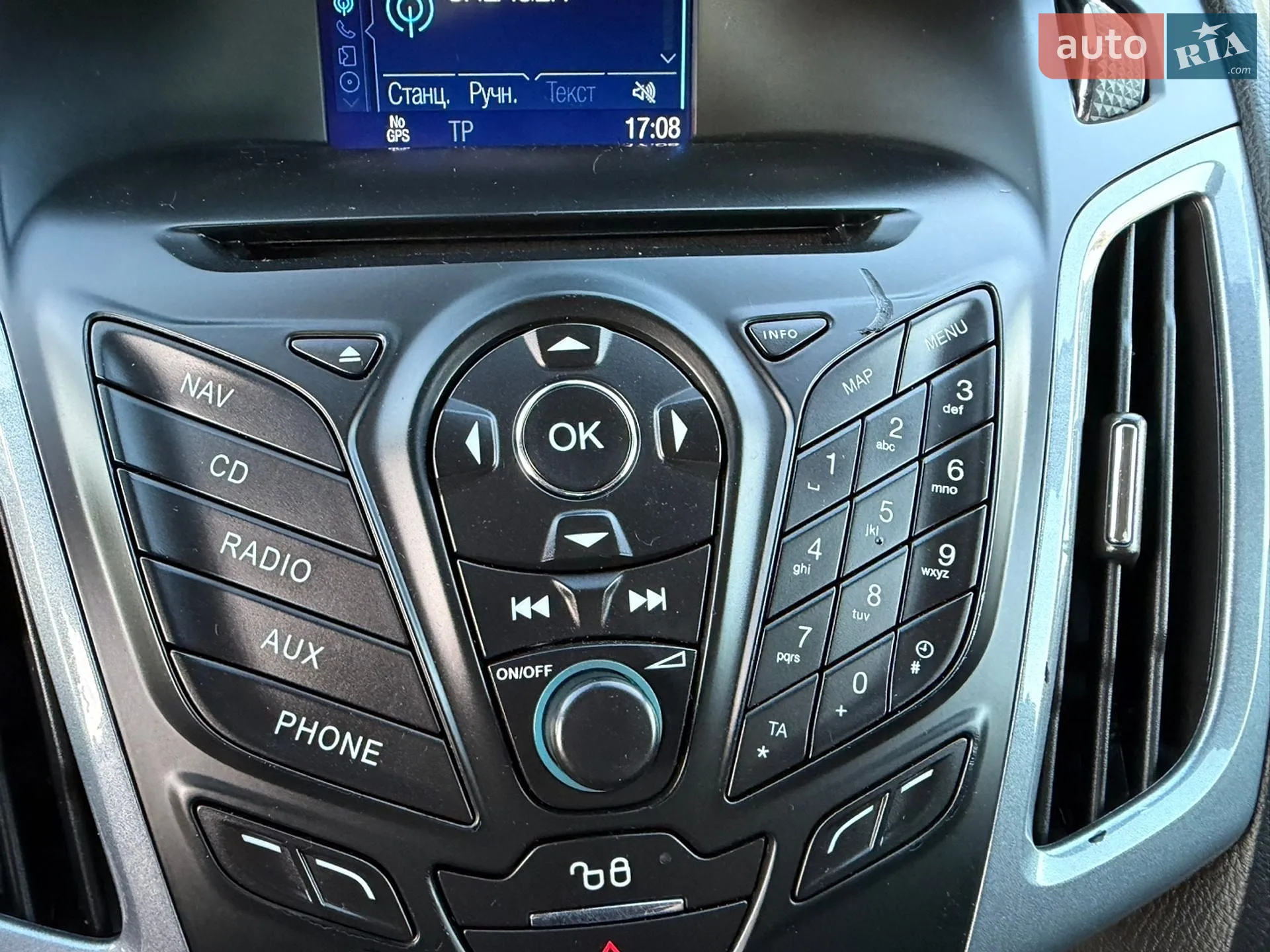 2013 Ford Focus - мініатюра 142