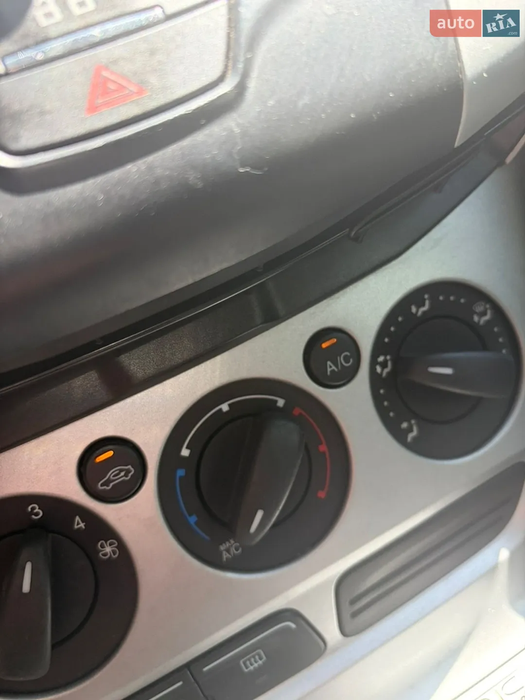 2012 Ford Focus - мініатюра 10
