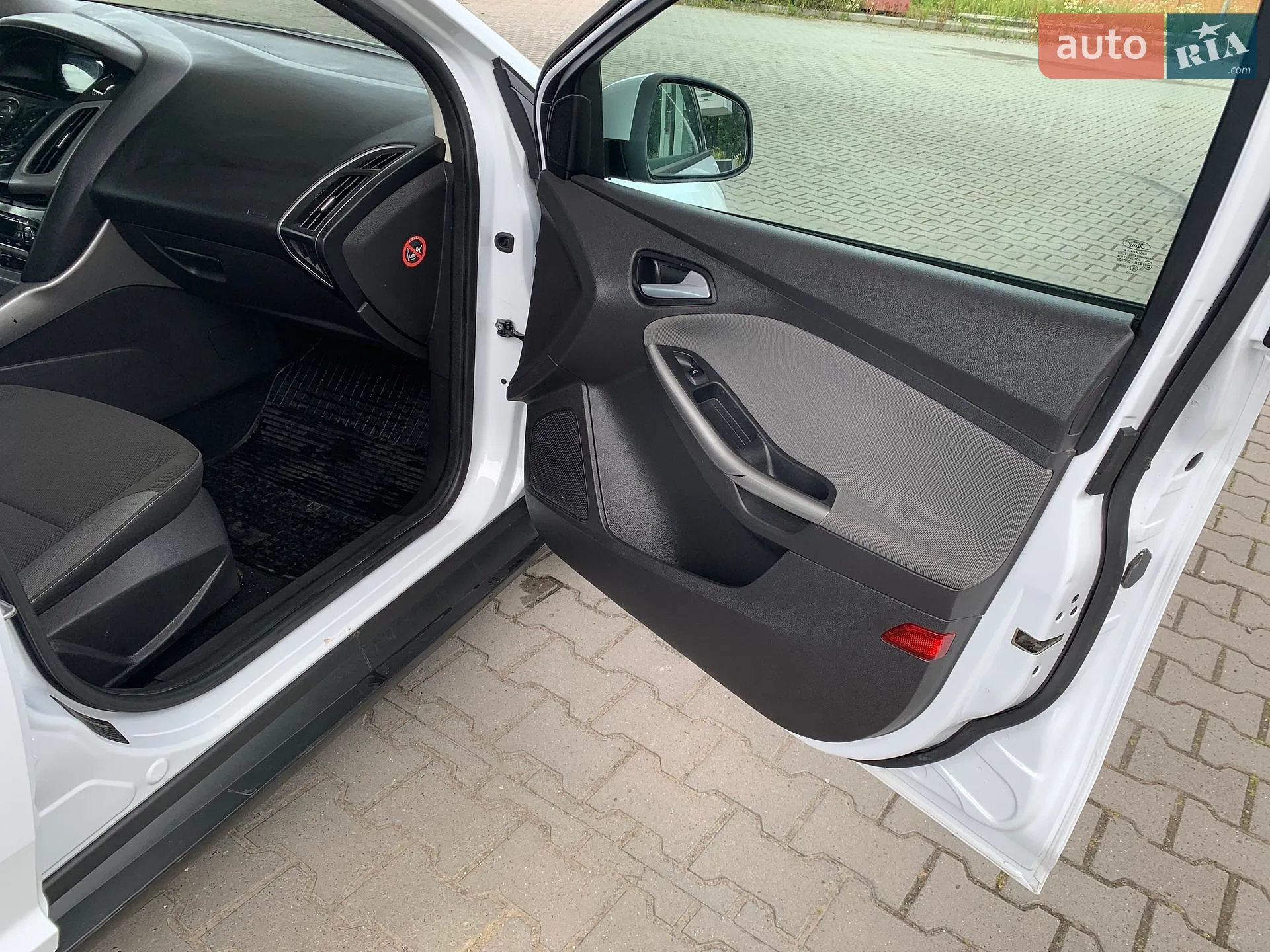 2013 Ford Focus - мініатюра 16