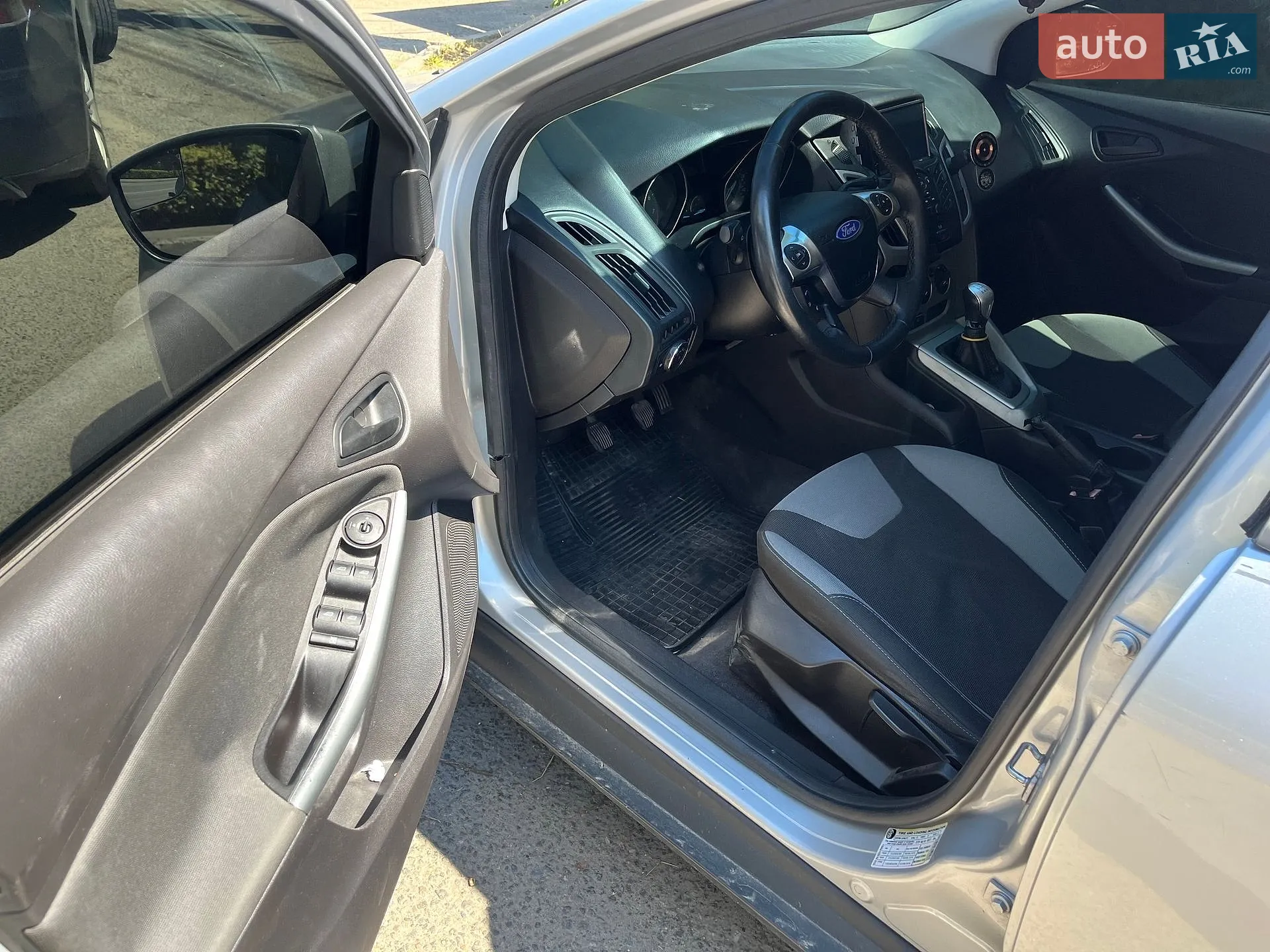 2011 Ford Focus - мініатюра 10